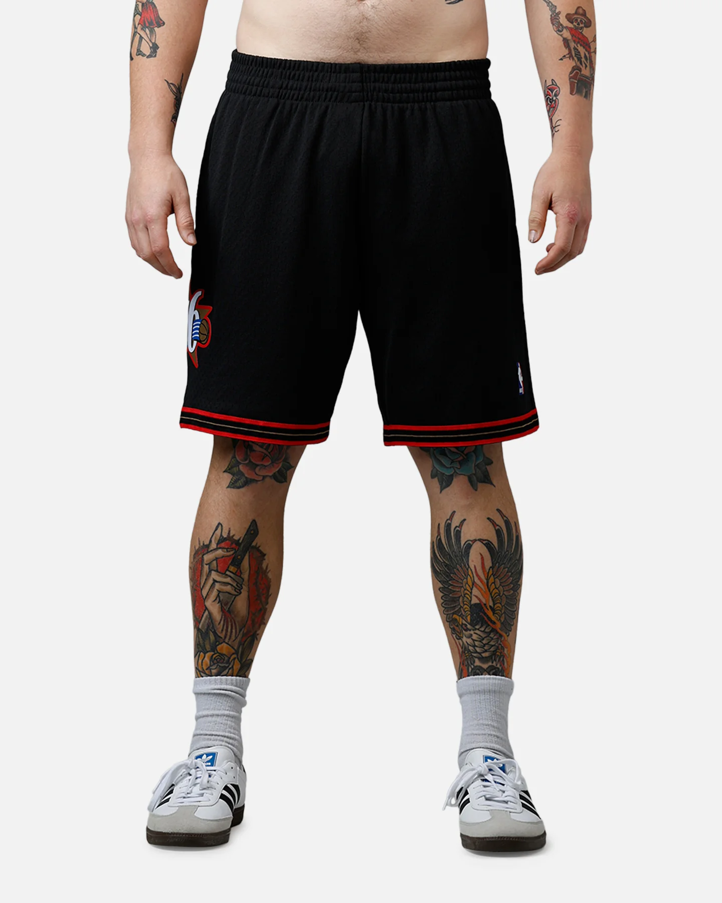 Mitchell & Ness Philadelphia 76ers 00-01' Swingman Shorts Black - Image 6