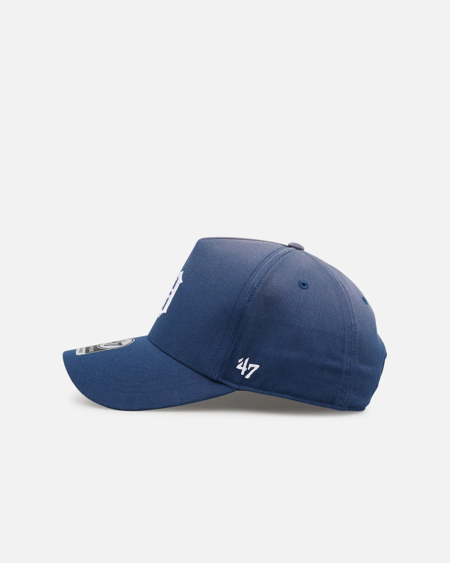 47 Brand Detroit Tigers 'Sun Fade' in 47 Offside Snapback Navy Blazer - Image 4