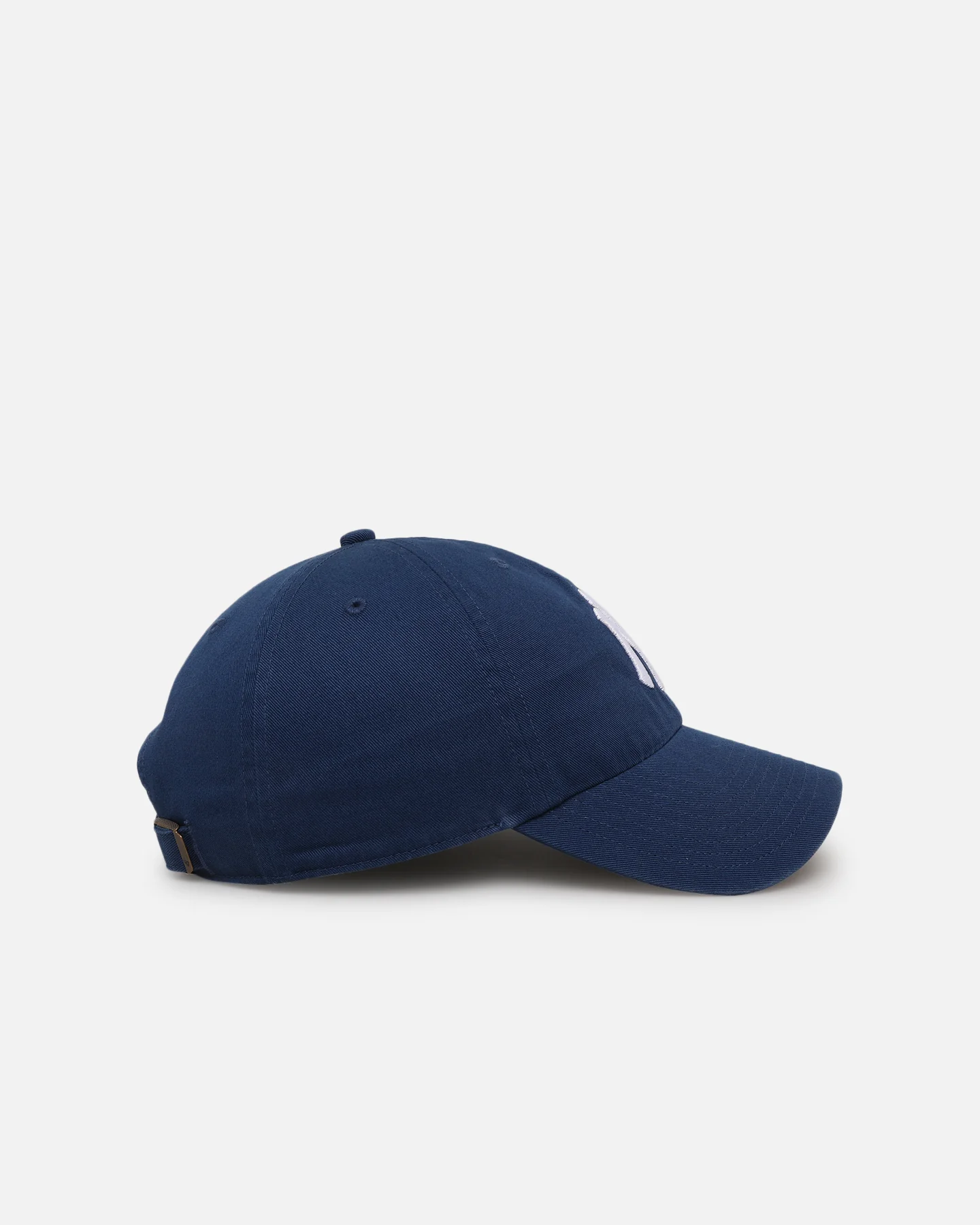 47 Brand New York Yankees 'Yankees Colour Wheel' 47 Clean Up Strapback Navy - Image 3