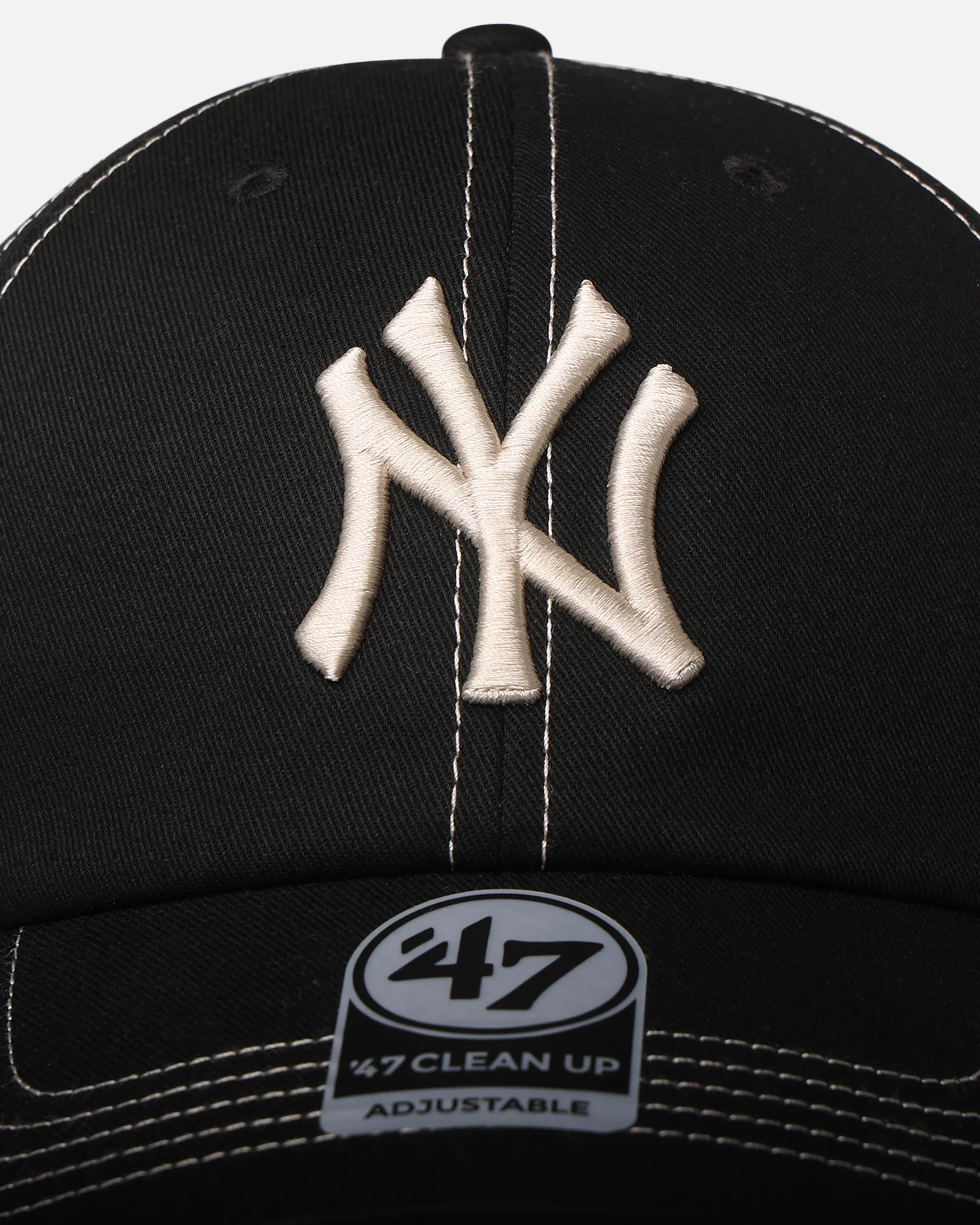 47 Brand New York Yankees 'Contrast Stitch' 47 Clean Up Strapback Black/Bone - Image 5