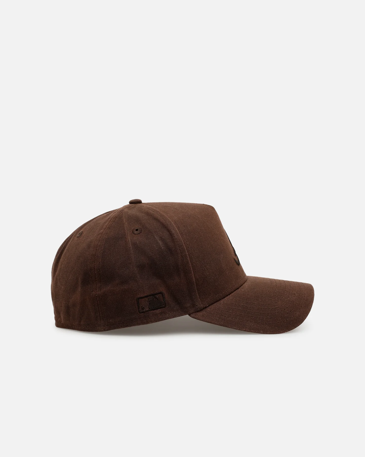 New Era Atlanta Braves 'Waxed Canvas QS' 59FORTY A-Frame Fitted Brown - Image 3