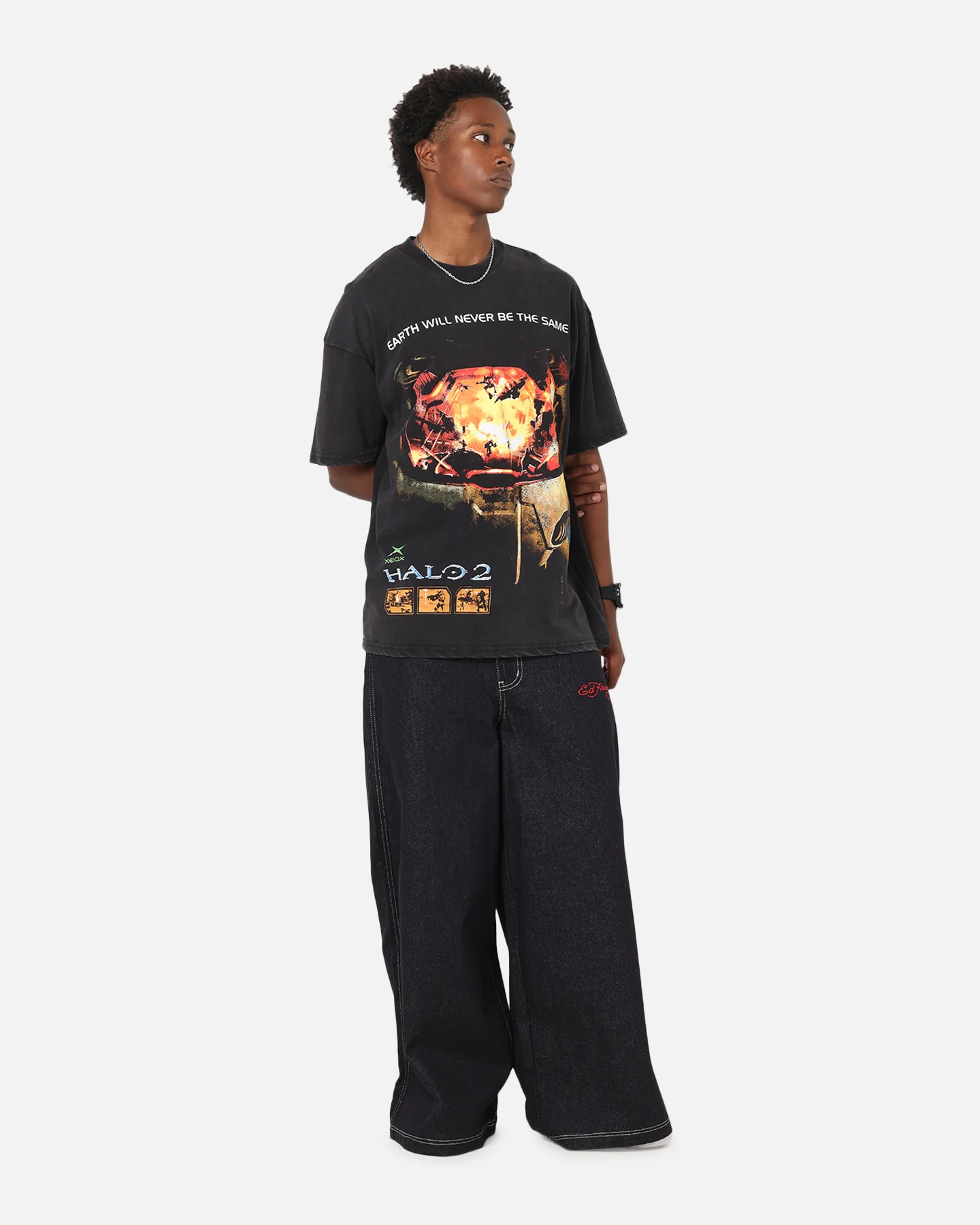 73Studio X Halo Halo 2 Masterchief Vintage T-Shirt Off Black - Image 3