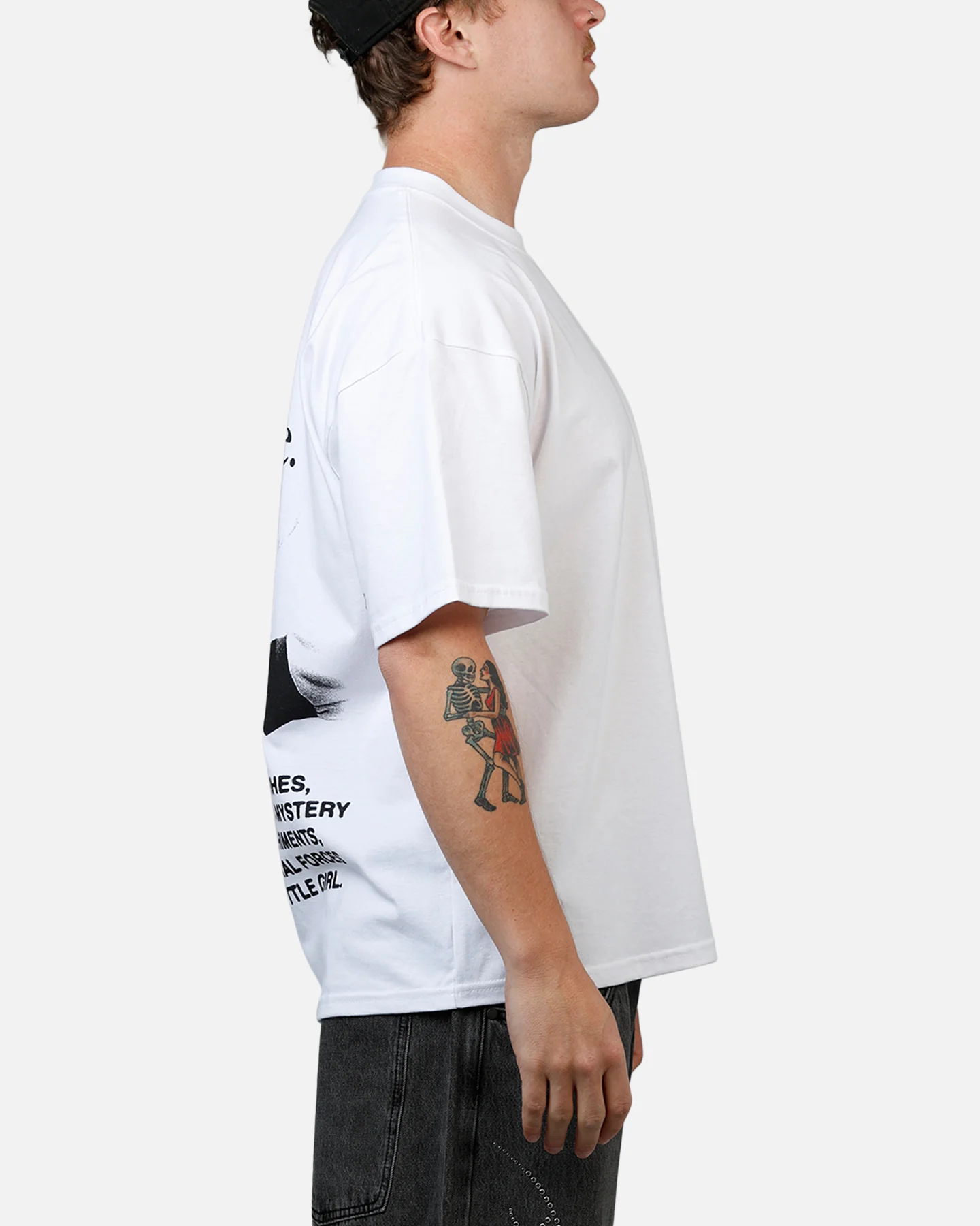 73Studio X Stranger Things One Last Adventure T-Shirt White - Image 4