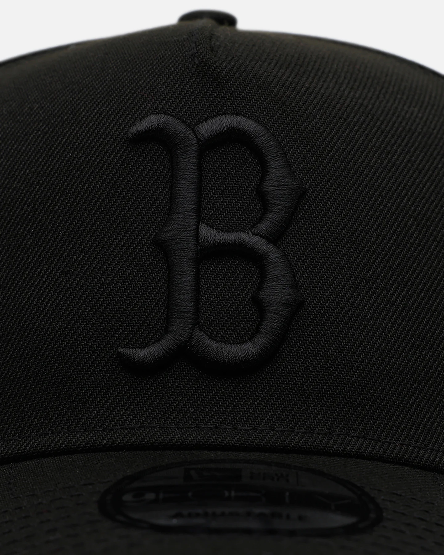 New Era Boston Red Sox 'Easy Black' 9FORTY A-Frame Snapback Black/Black - Image 5
