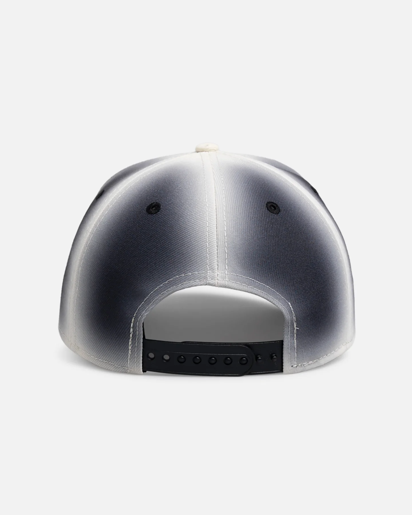 New Era Chicago Bulls 'Gradient Edge Reverse' 9FORTY A-Frame Snapback Black/White - Image 2