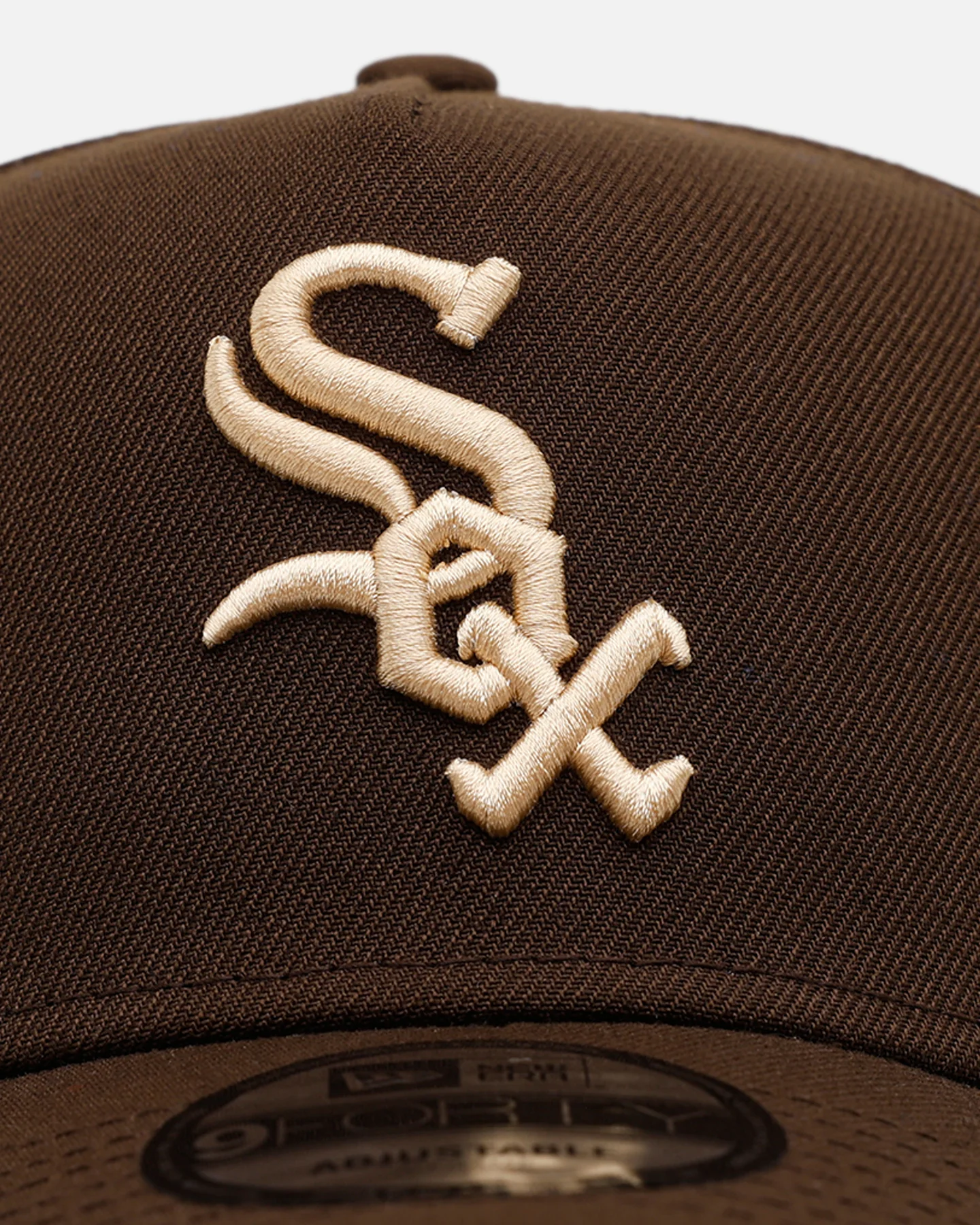 New Era Chicago White Sox 'Stay Classy' 9FORTY A-Frame Snapback Walnut - Image 5