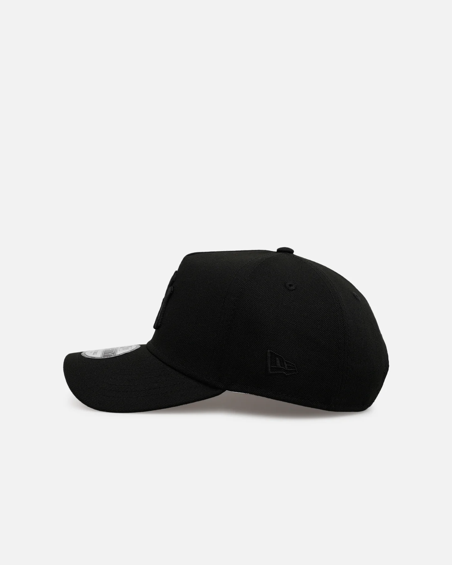 New Era New York Yankees 'Easy Black' 9FORTY A-Frame Snapback Black/Black - Image 4