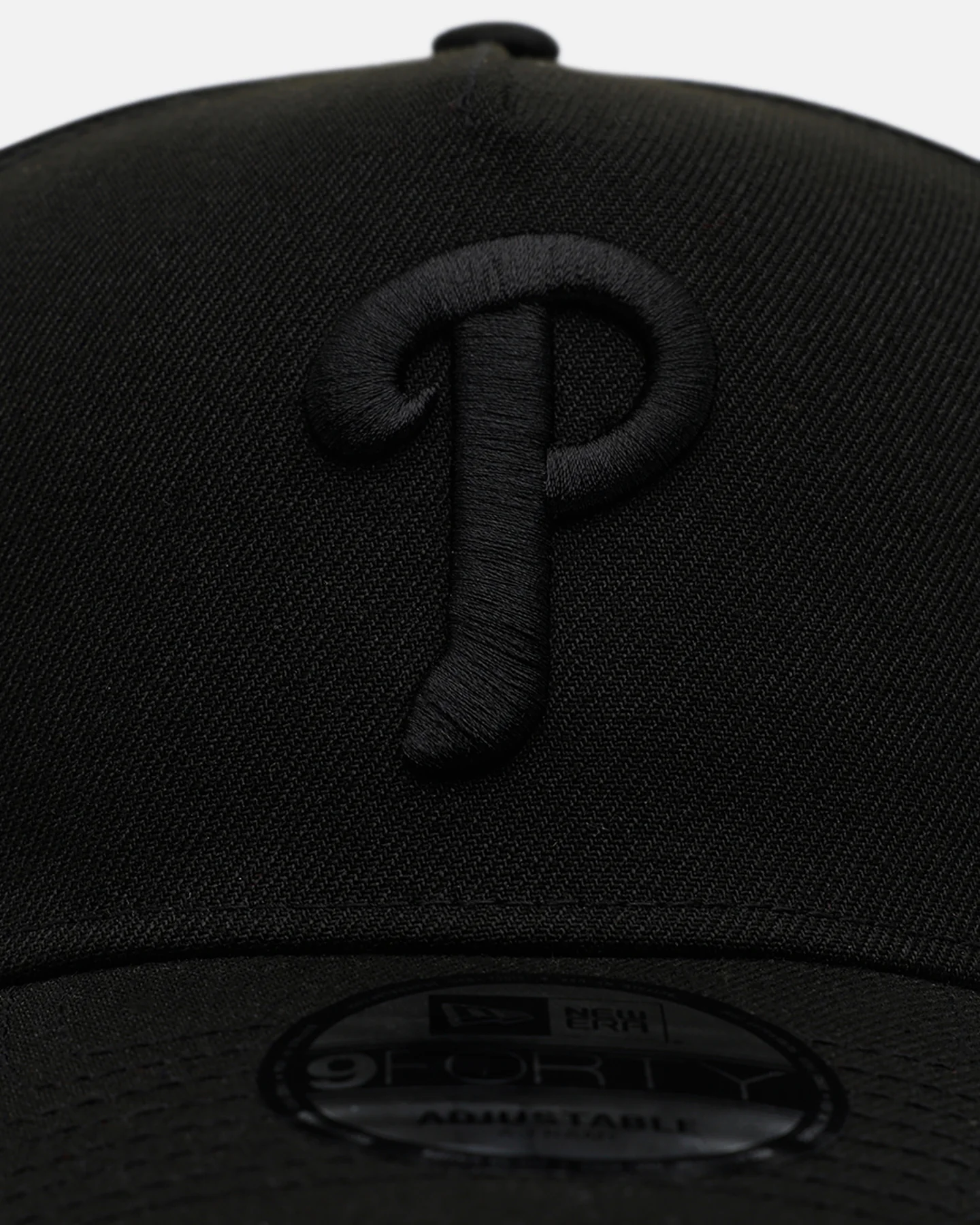 New Era Philadelphia Phillies 'Easy Black' 9FORTY A-Frame Snapback Black/Black - Image 5