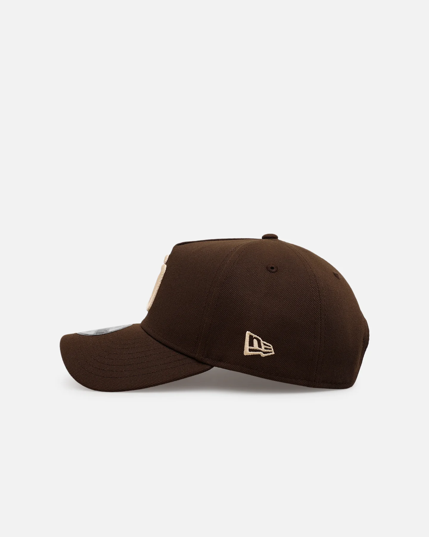 New Era San Diego Padres 'Stay Classy' 9FORTY A-Frame Snapback Walnut - Image 4