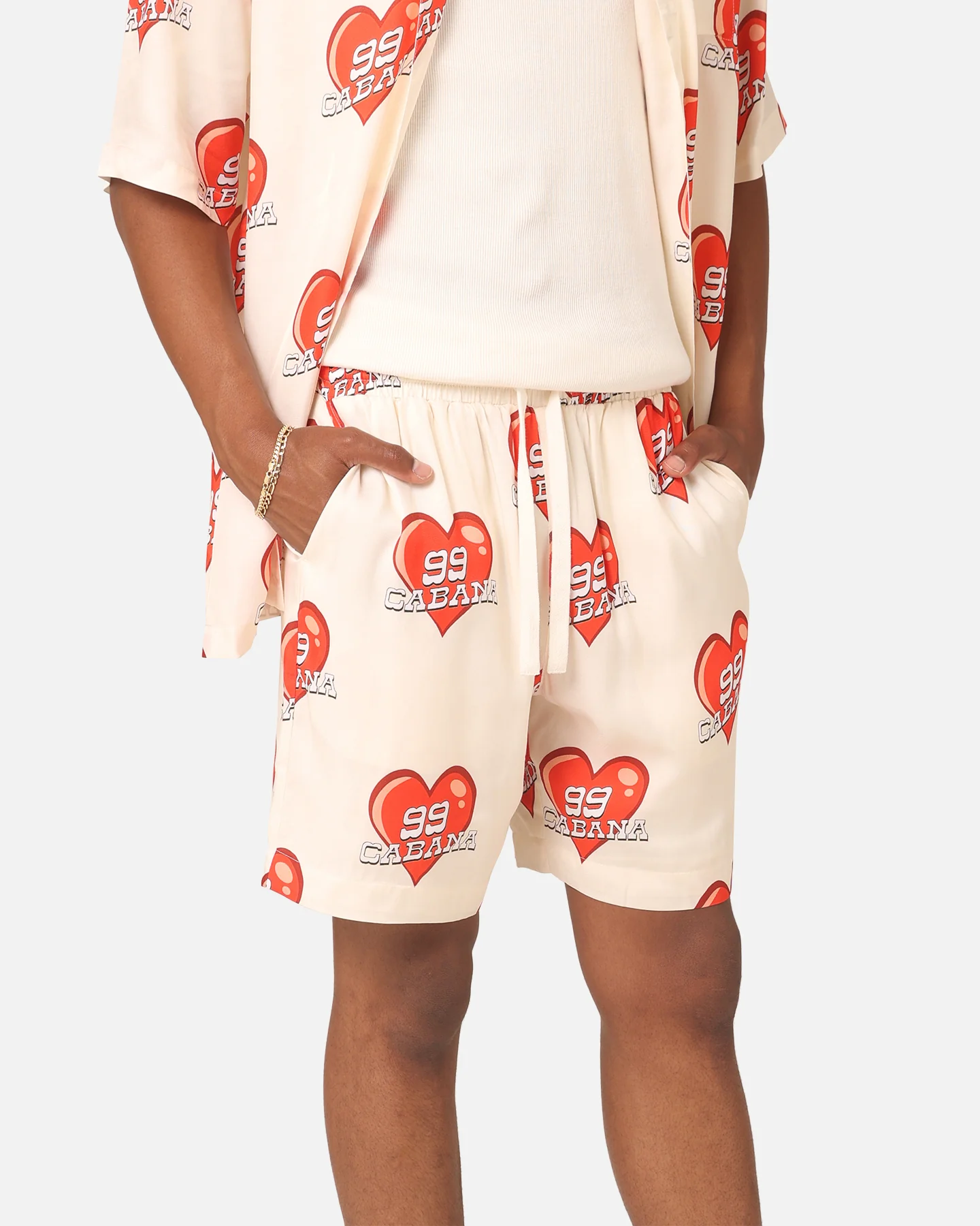 99 Cabana Roaming Hearts Shorts Off White/Red - Image 3