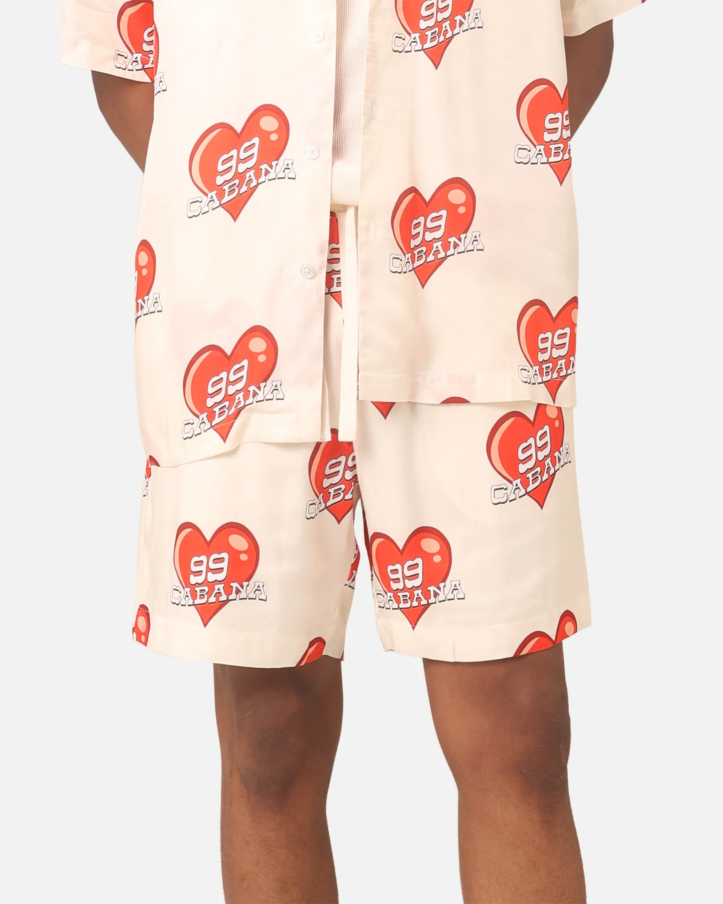 99 Cabana Roaming Hearts Shorts Off White/Red - Image 4