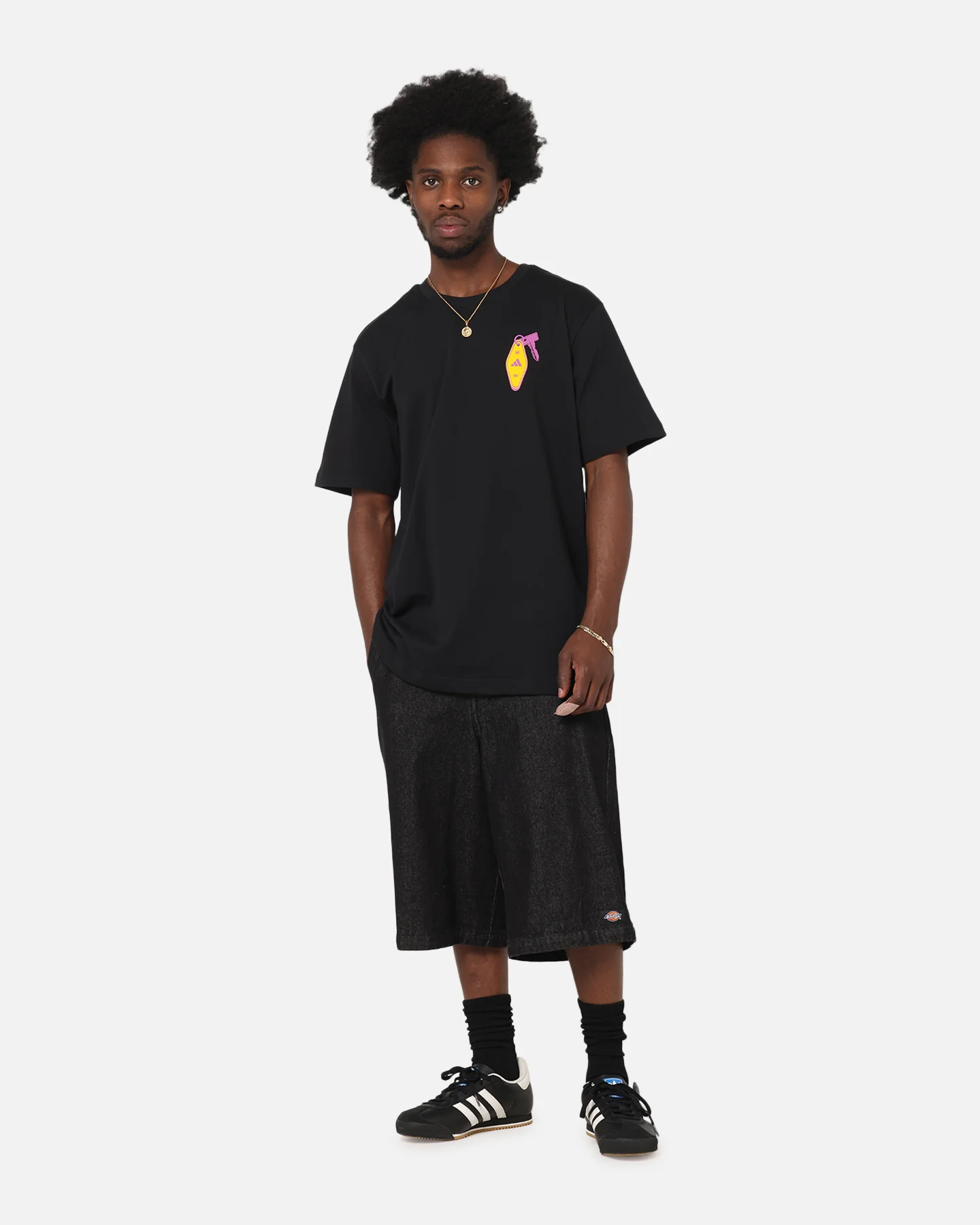 Adidas Chip In NYC Graphic T-Shirt Black - Image 4
