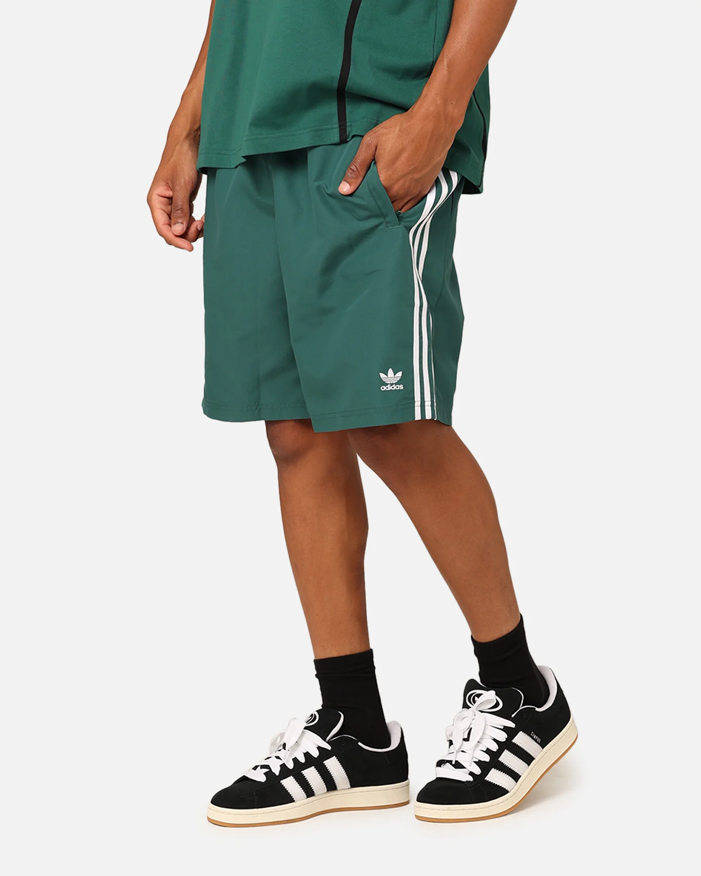 Adidas Oversized Shorts Collegiate Green - Image 6