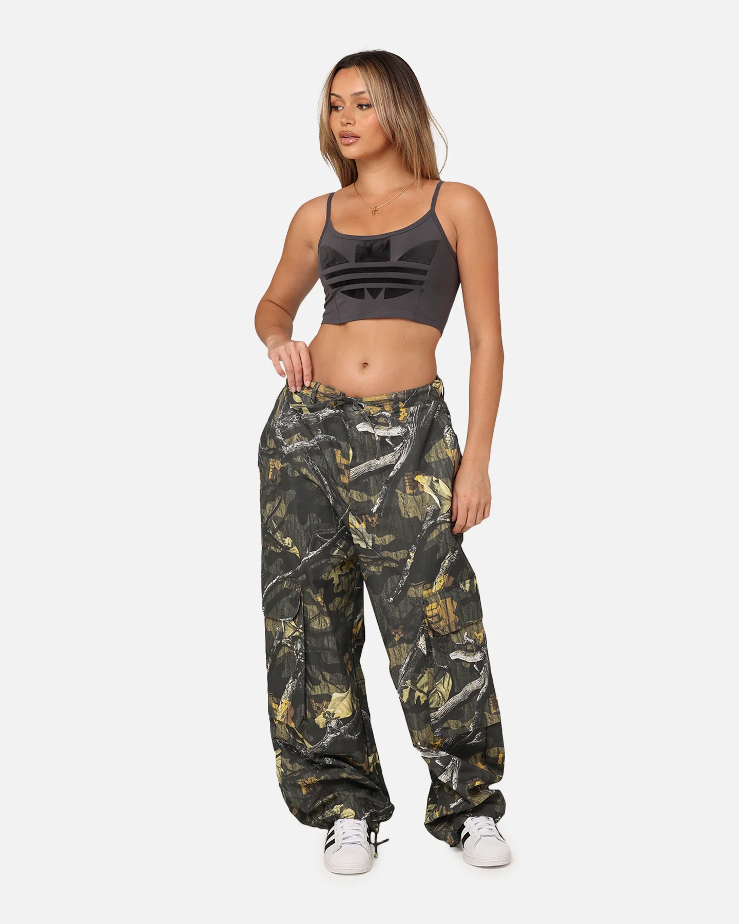 Adidas Women's Large Trefoil Bra Top Grey Six - Image 2