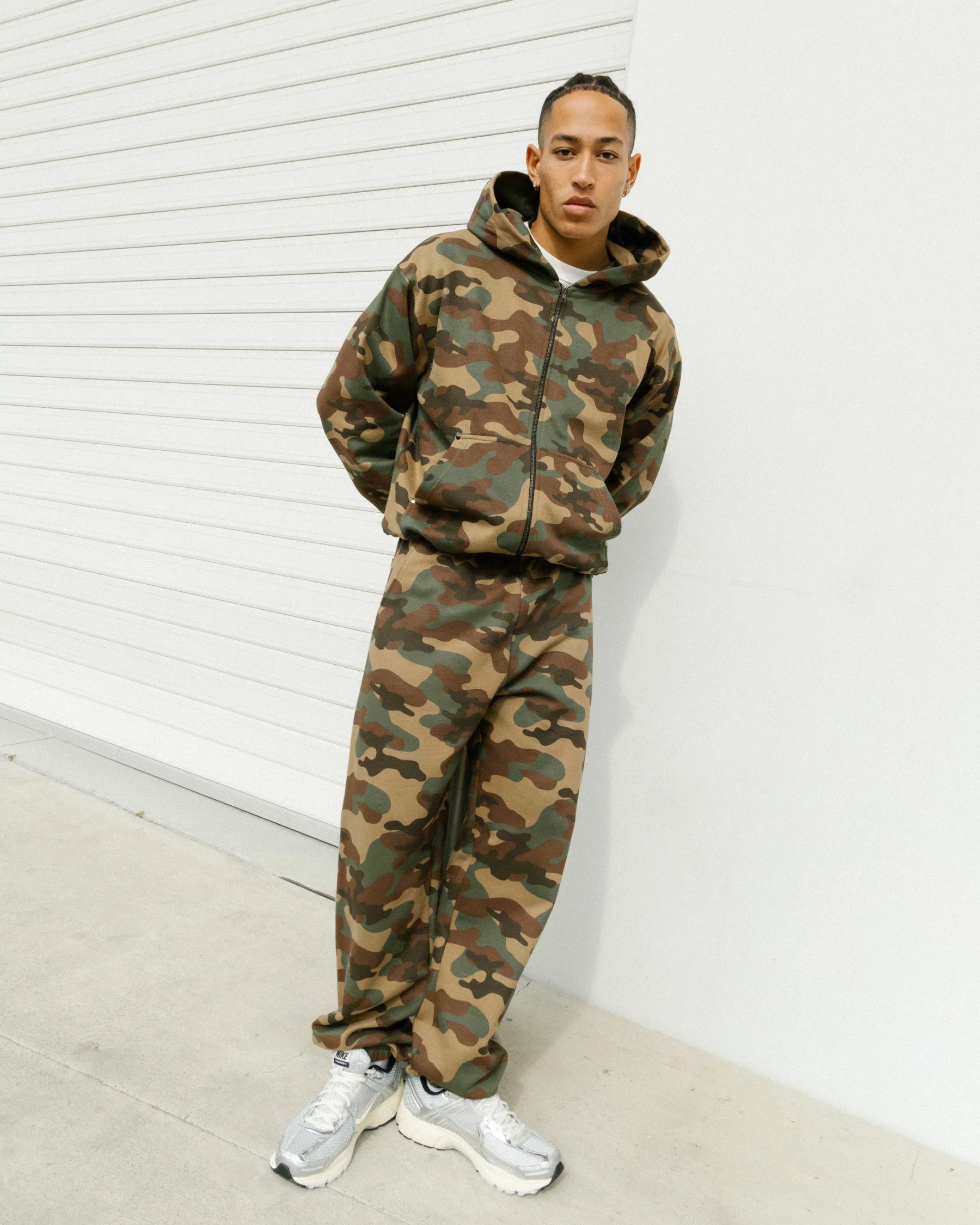 American Thrift Jogger Pants Camo - Image 2