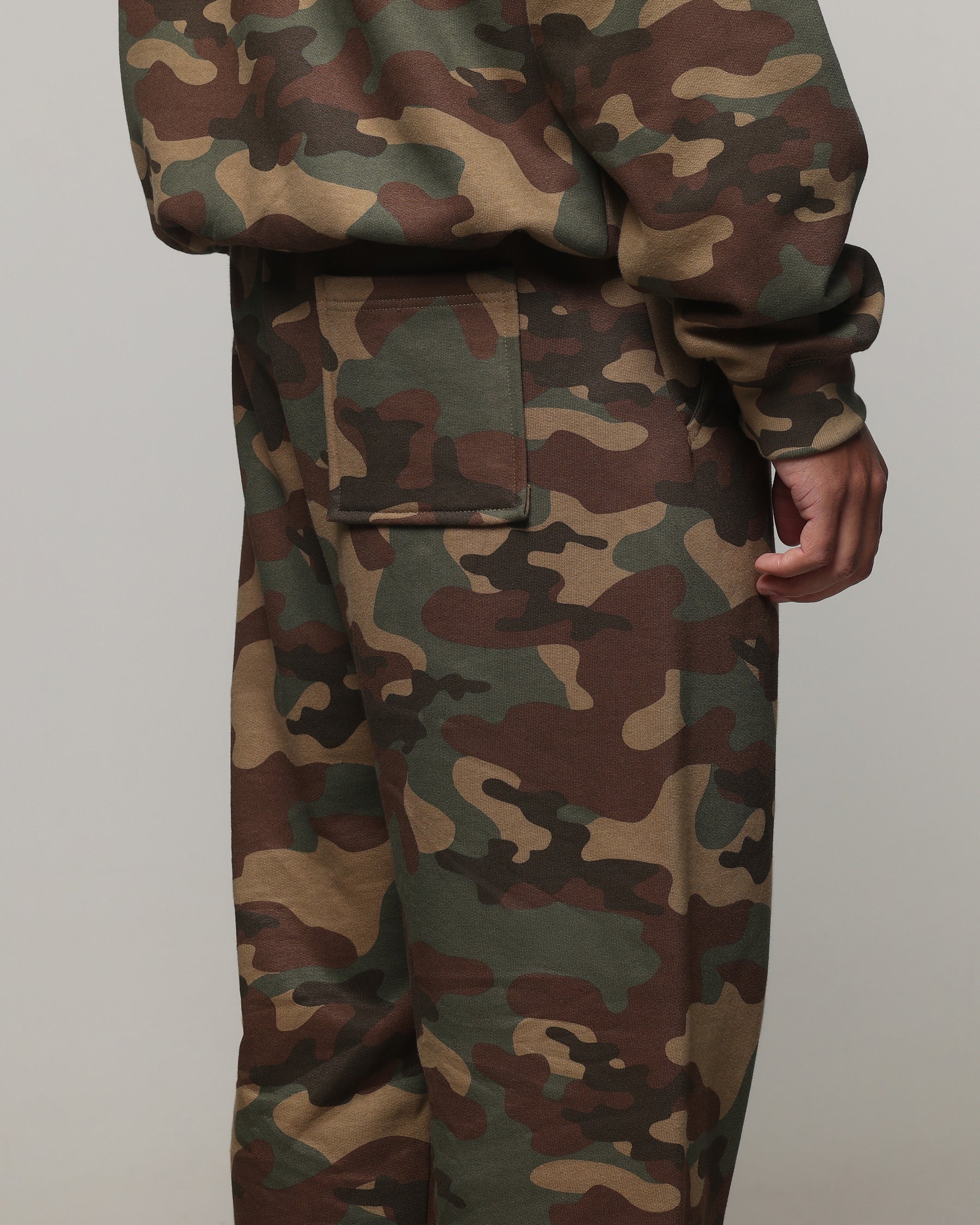 American Thrift Jogger Pants Camo - Image 5