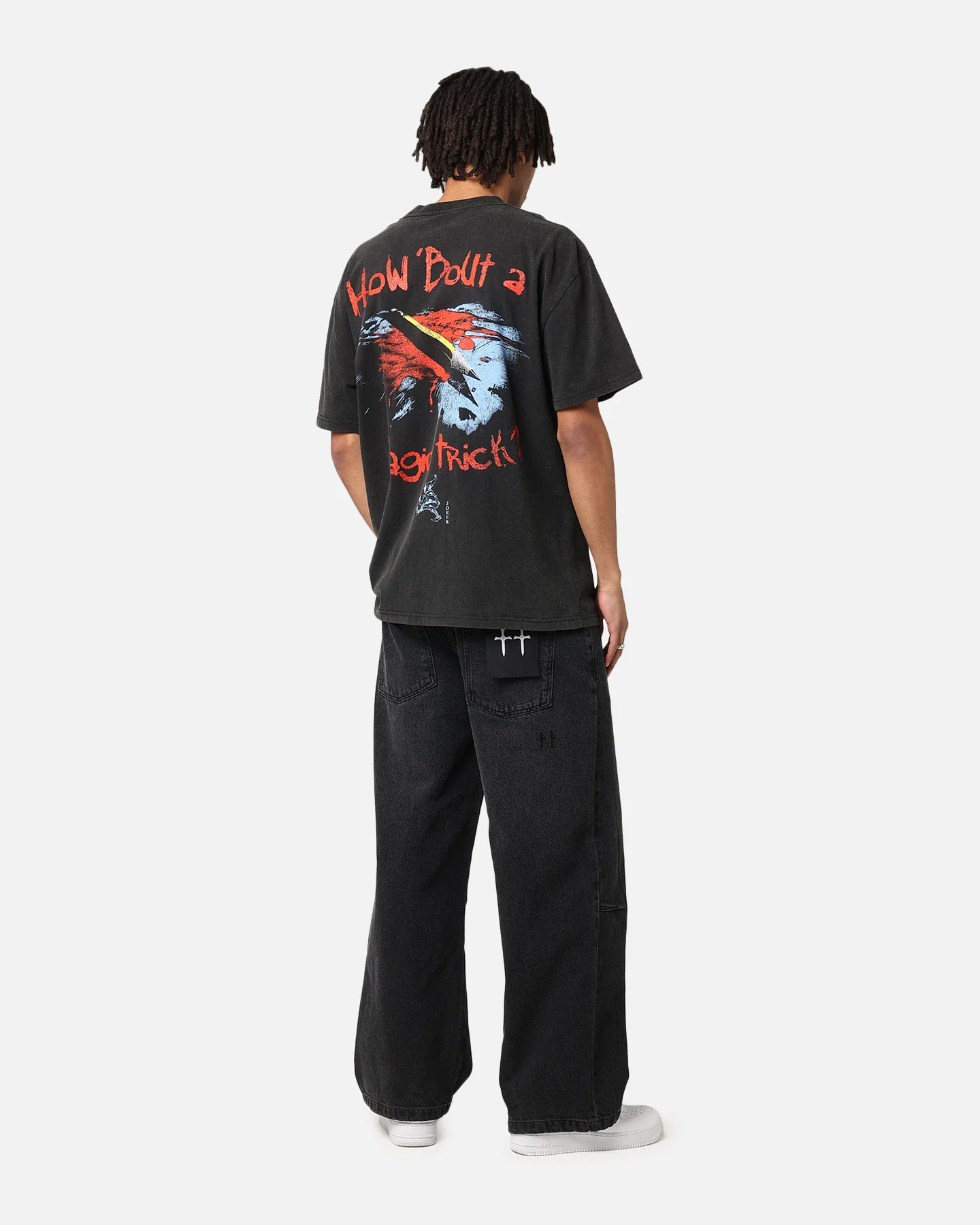 American Thrift X DC Batman The Joker Magic Trick Heavy T-Shirt Vintage Black - Image 4
