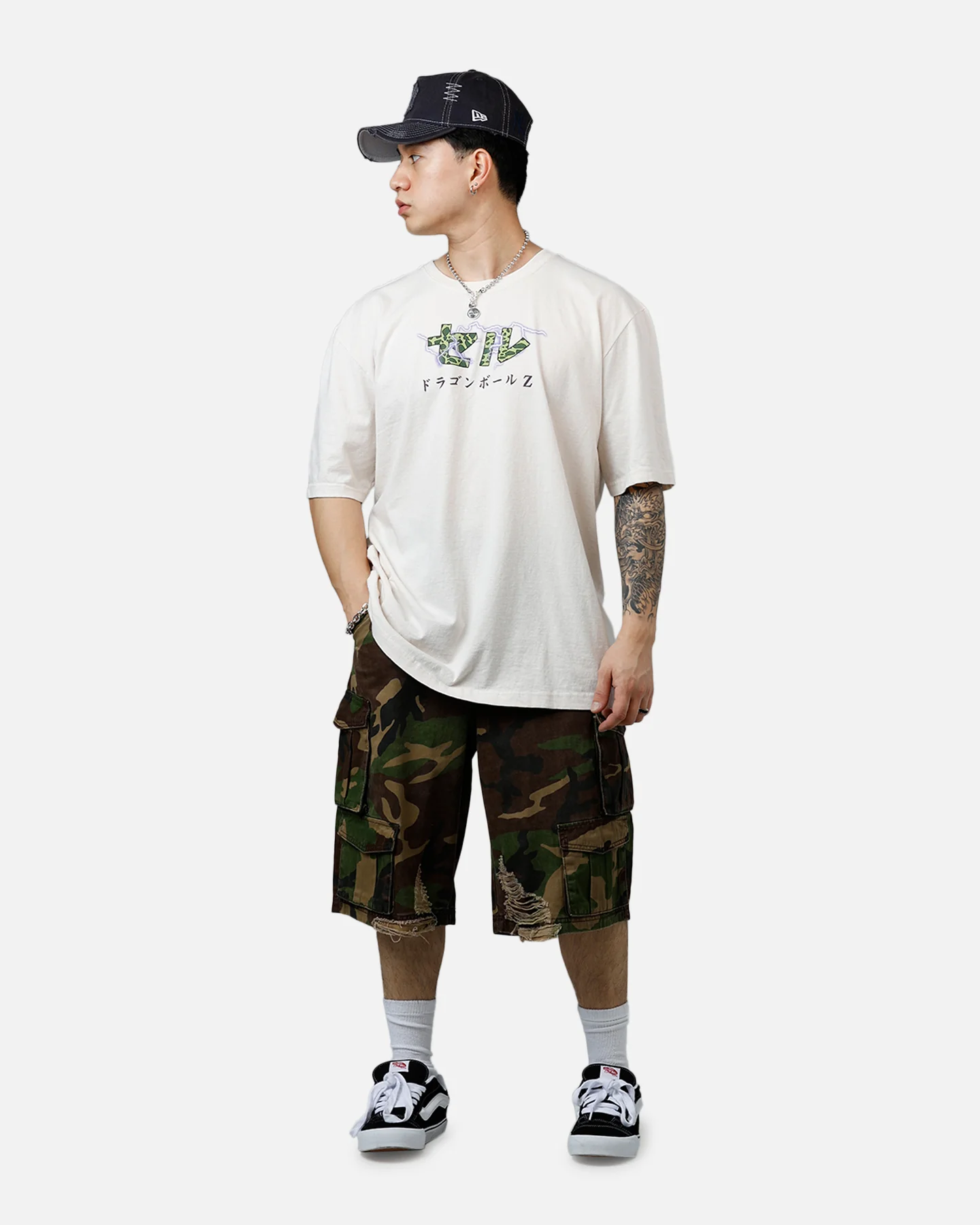 Bioworld Dragon Ball Z Perfect Cell T-Shirt Off White - Image 3