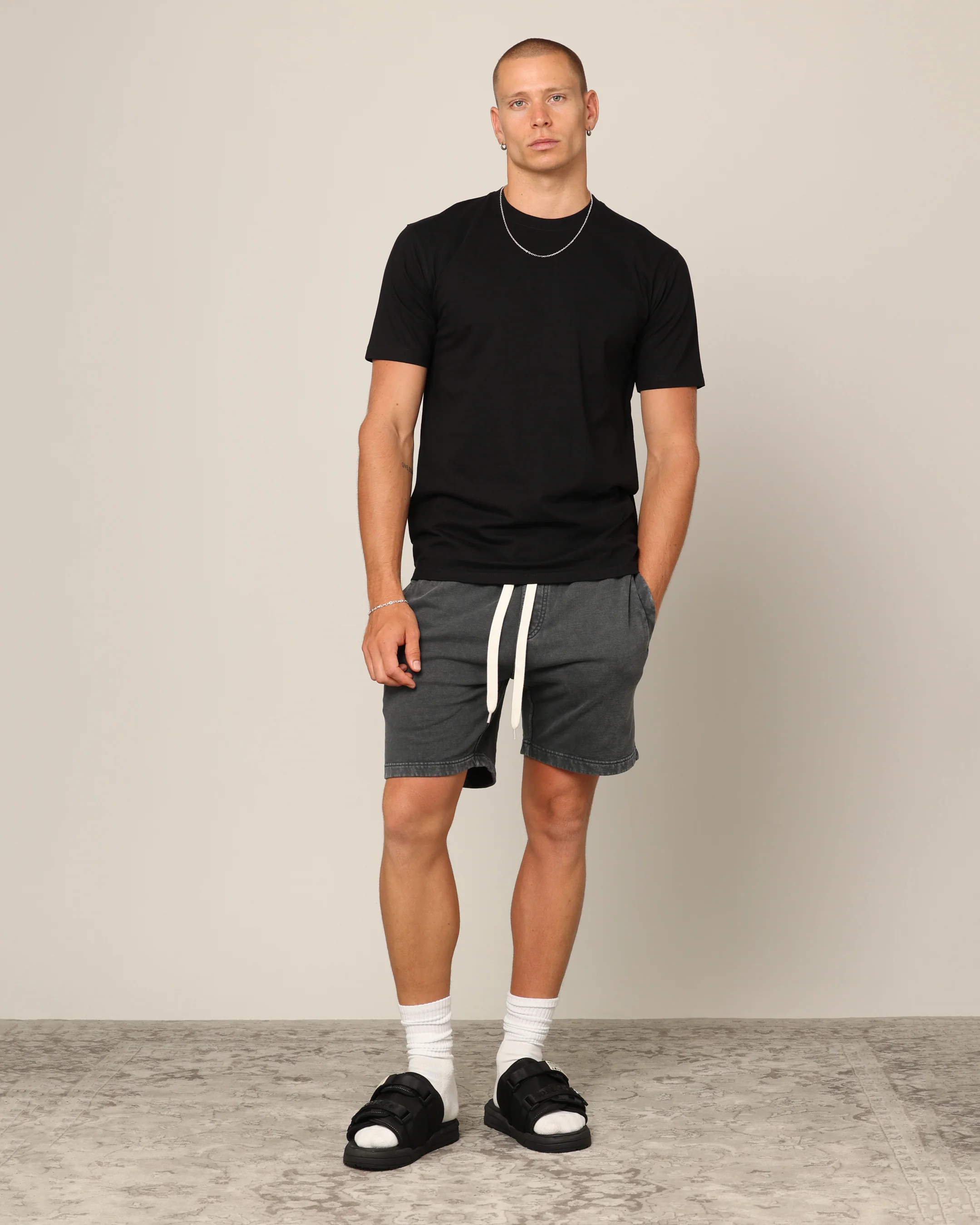 Carré Blanc Form T-Shirt Black - Image 2