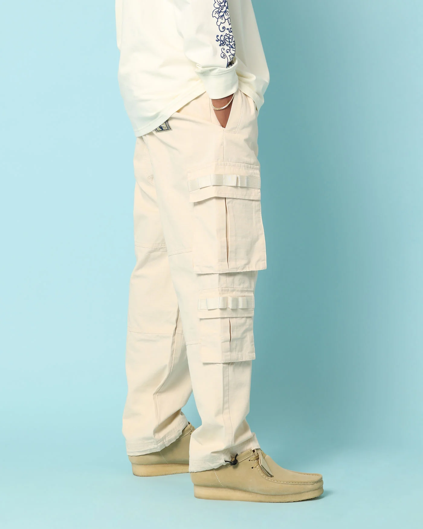 Carré Boonie Cargo Jogger Off White - Image 5