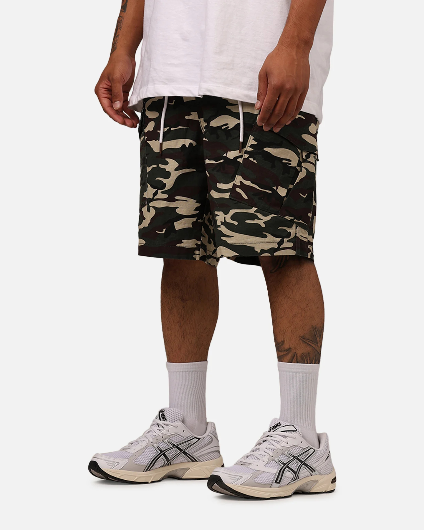 Carre Quality Cargo Shorts Woodland Camo - Image 4