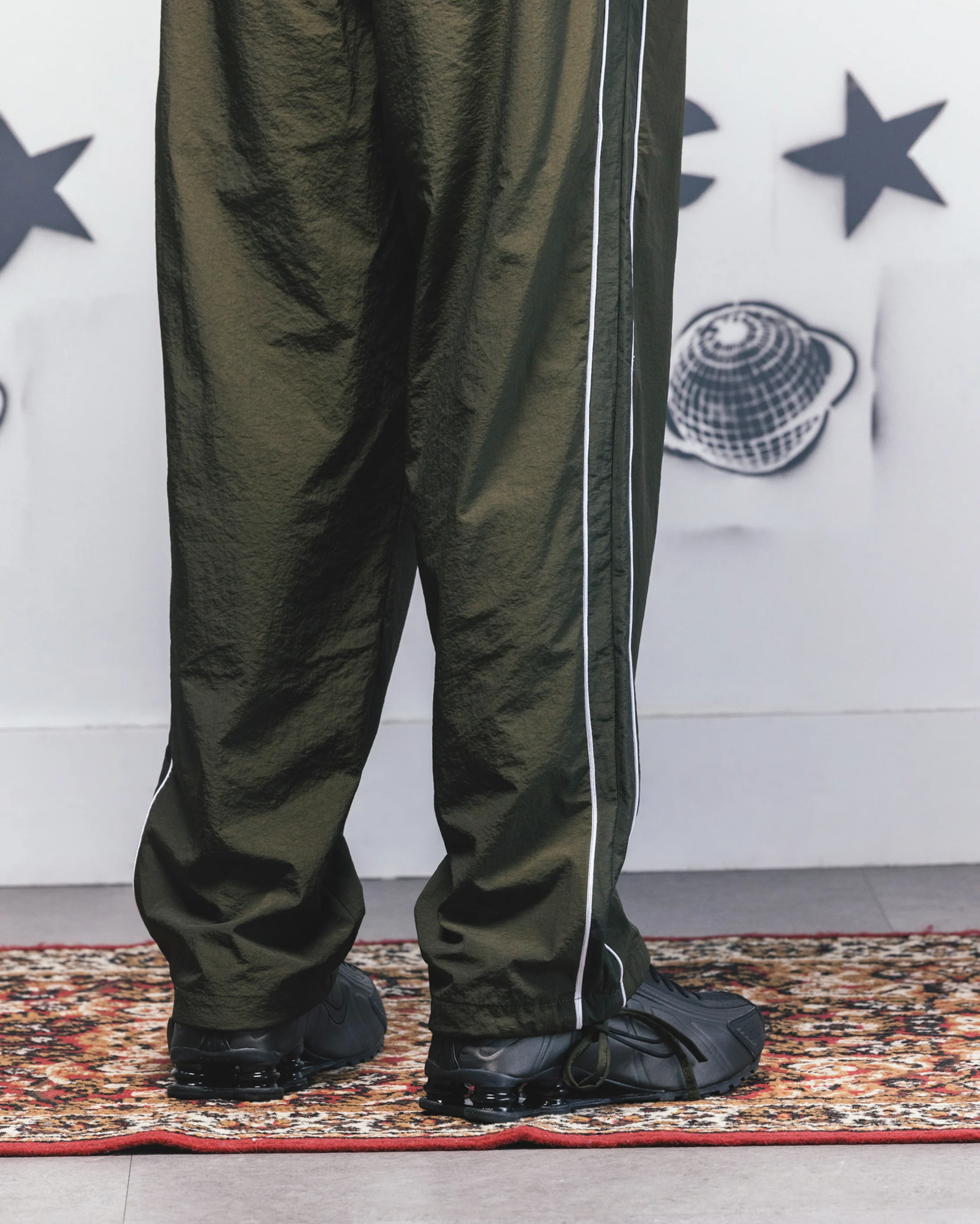 Carre Rally Panelled Nylon Joggers Khaki - Image 4