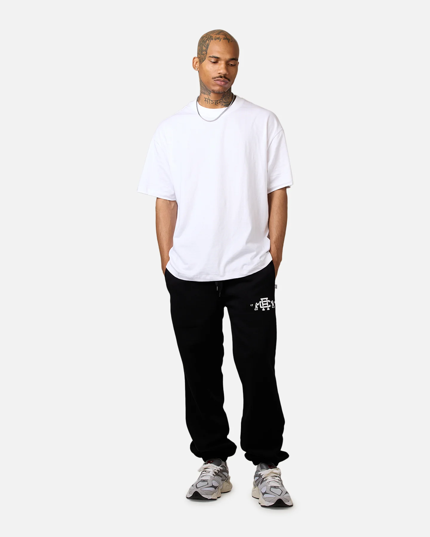 Carre Sa'vate Baggy Sweatpants Black - Image 2