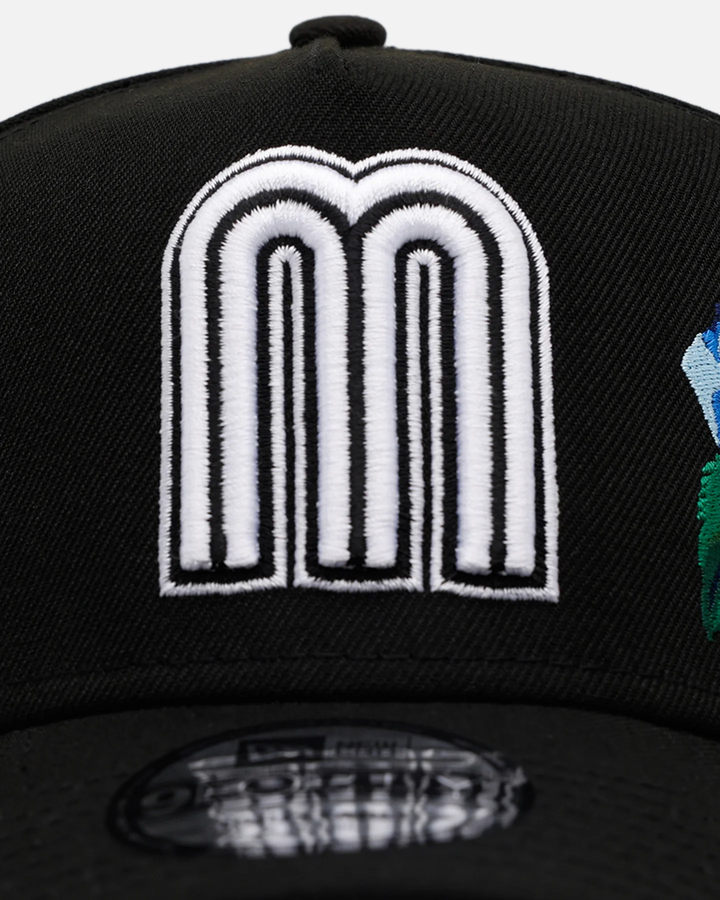 New Era Mexico National Baseball Team 'Blue Rose' 9FORTY A-Frame Snapback Black/Blue - Image 5