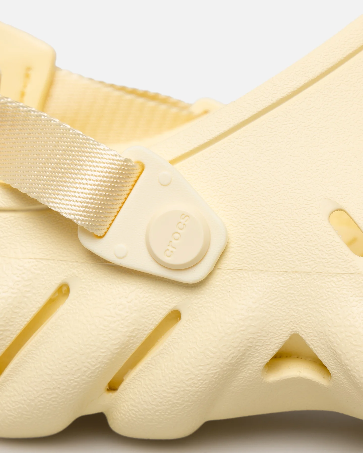 Crocs Echo Clog Butter - Image 7