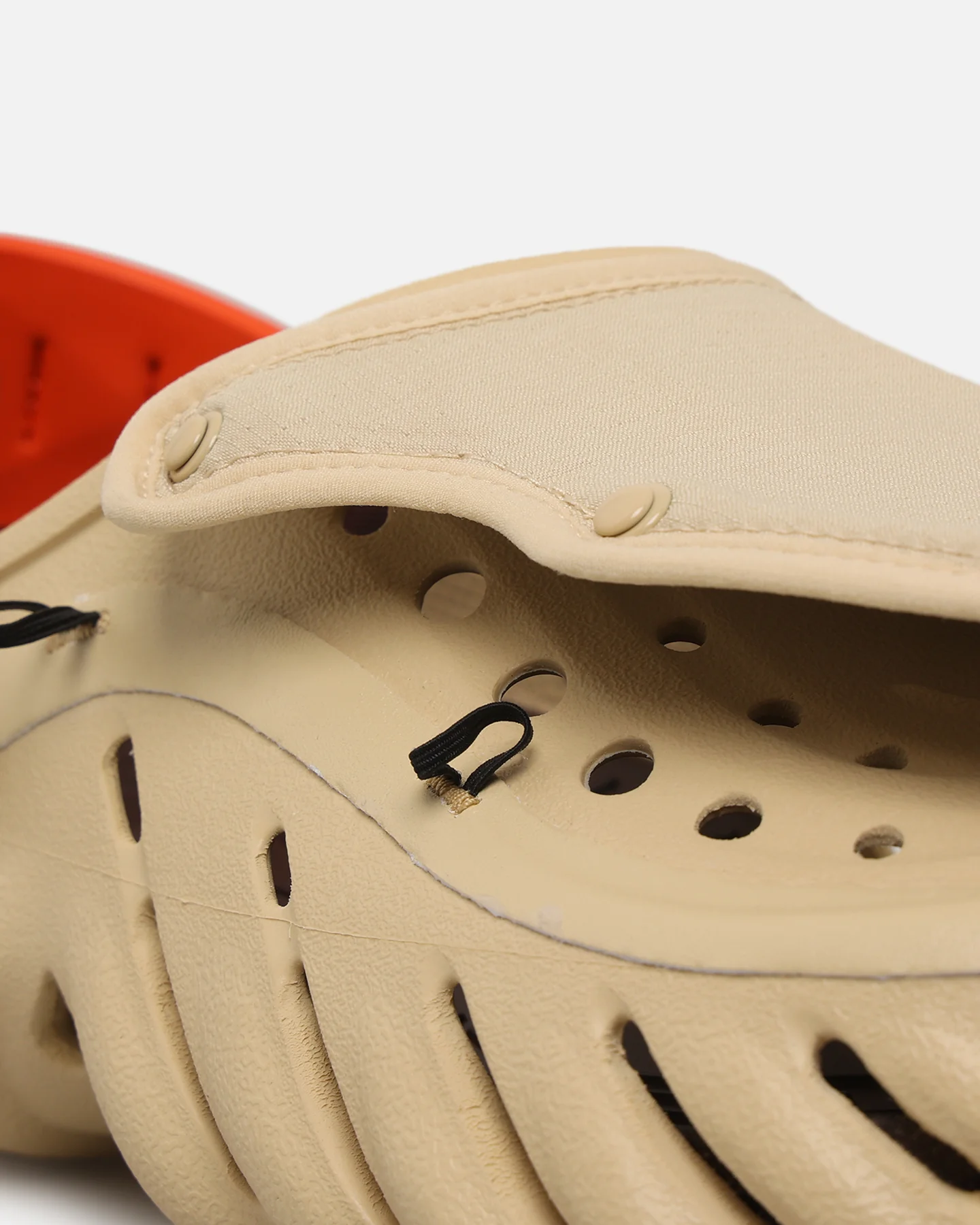 Crocs Echo Ripstop Clog Sesame - Image 9