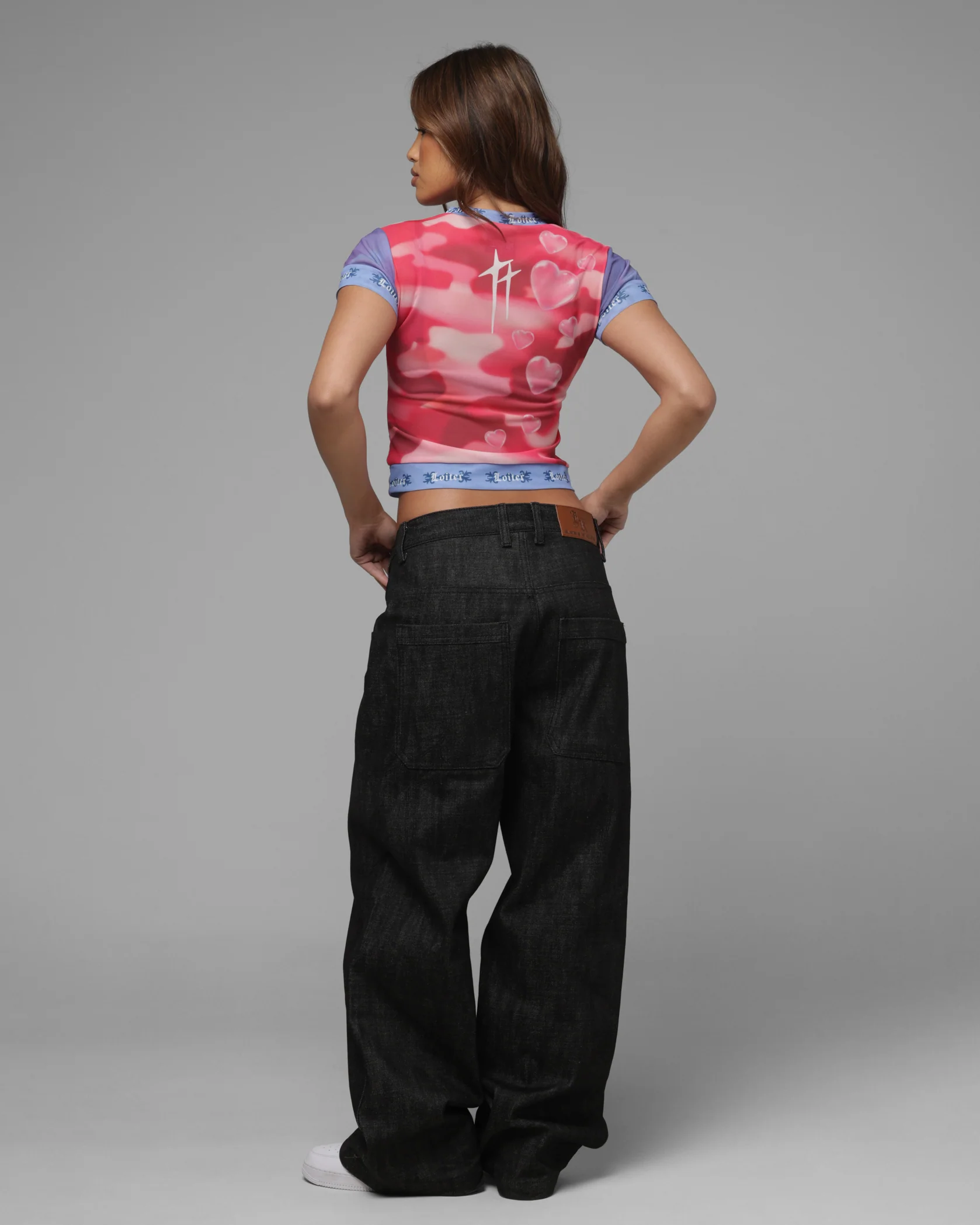 Loiter Women's Dark Magician Girl Mesh T-Shirt Pink Camo - Image 4