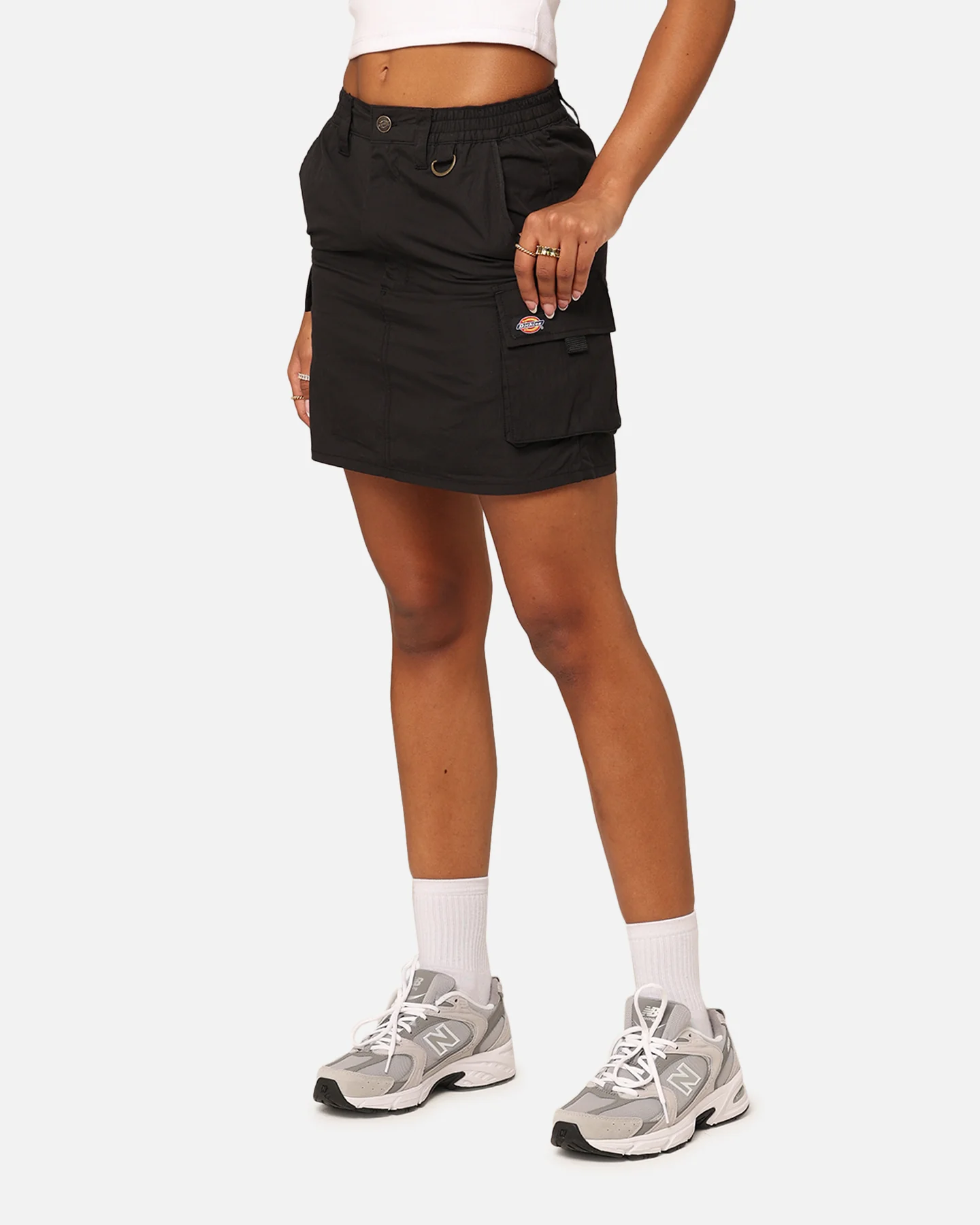 Dickies Women's Edinburgh Cargo Skirt Black - Image 6