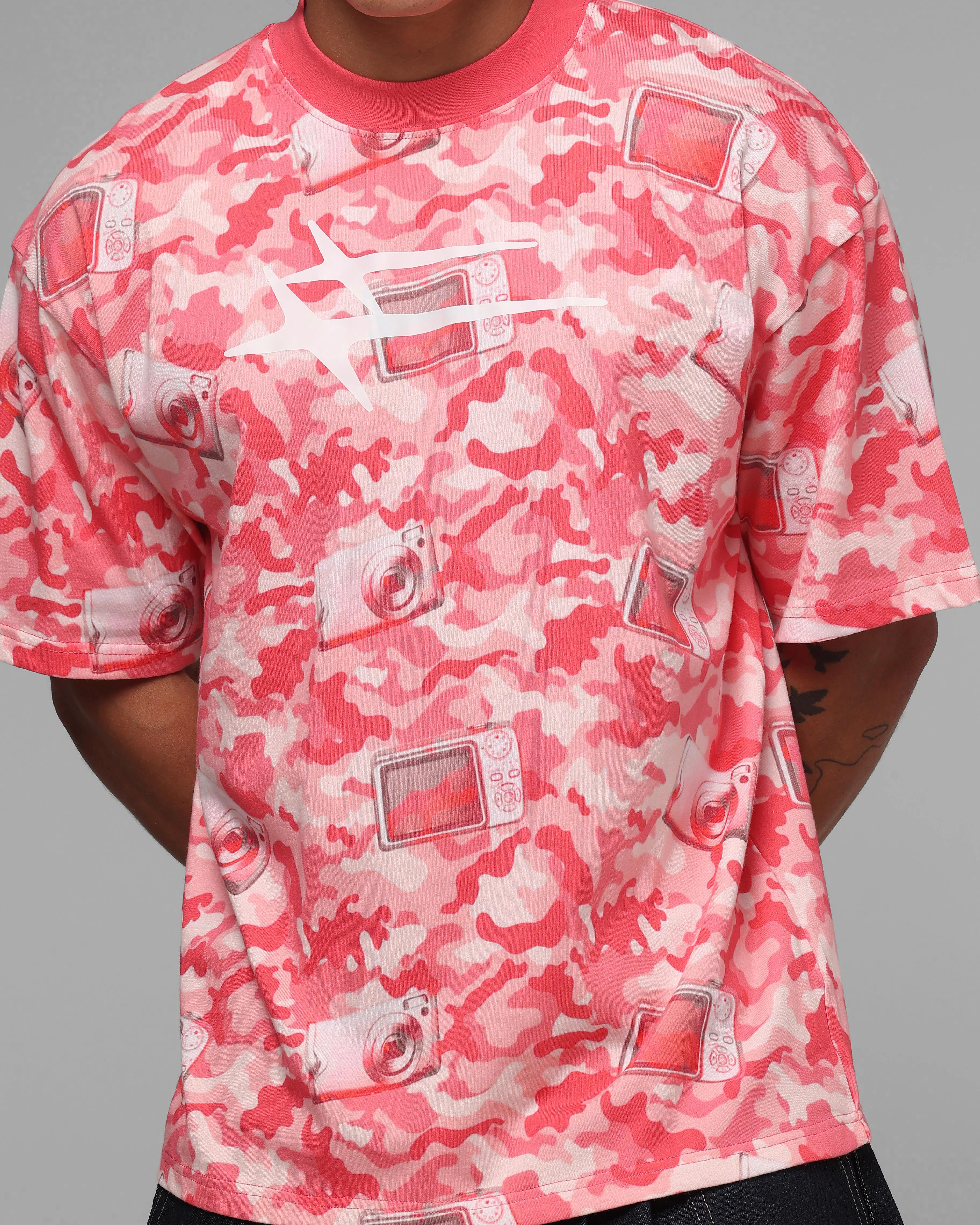 Loiter Digi Camo T-Shirt Pink Camo - Image 6