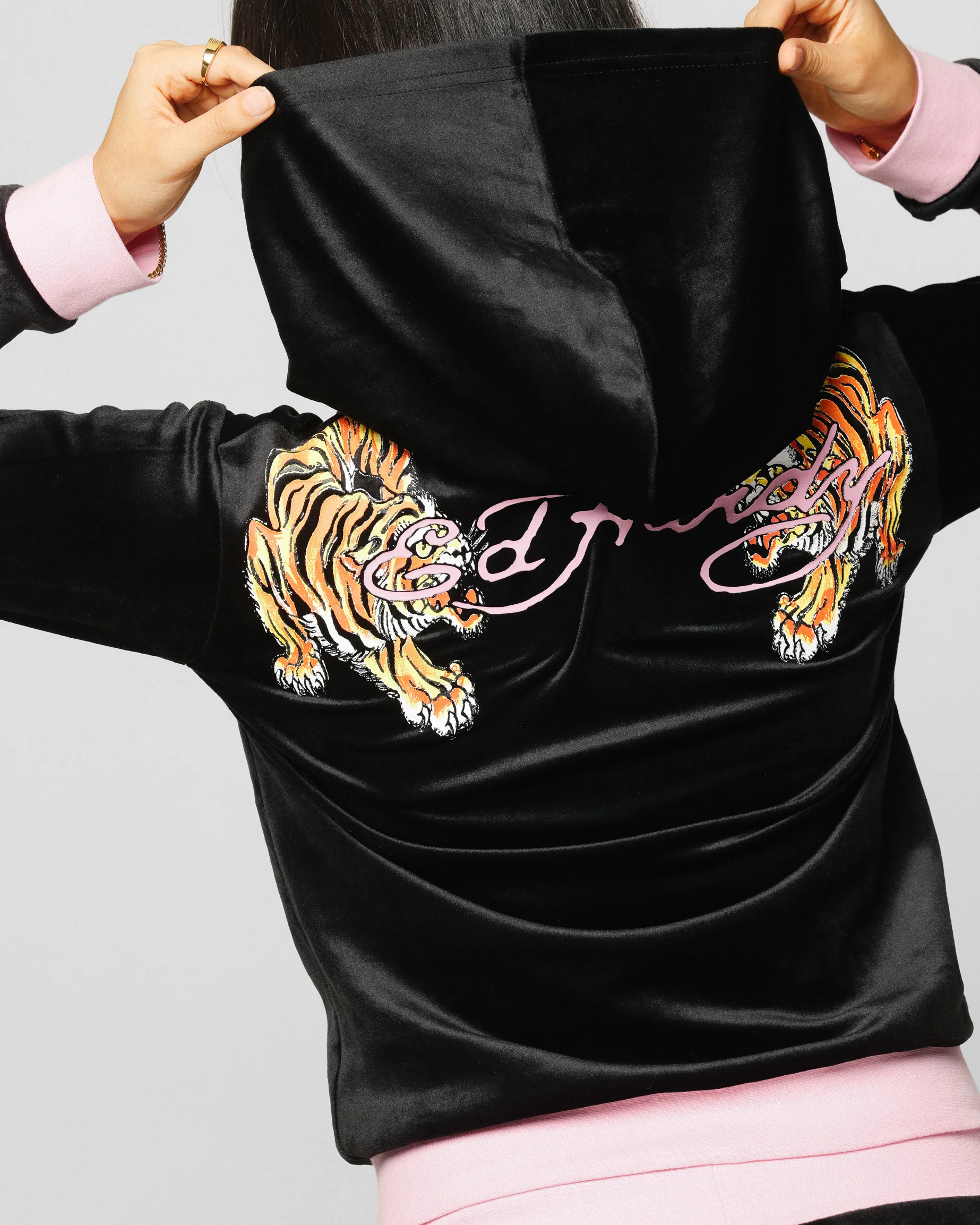 Ed Hardy Women's Cropped Hoodie Black/Pink - Image 8