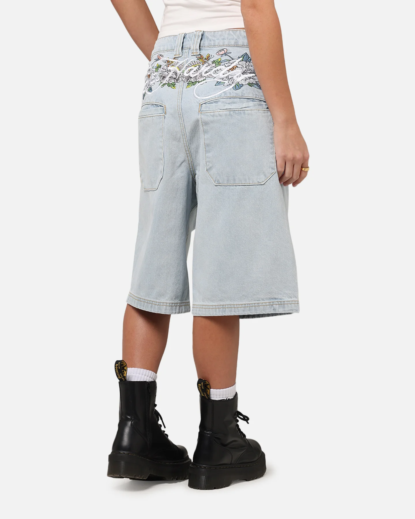 Ed Hardy Women's Flora Jorts Light Wash - Image 5