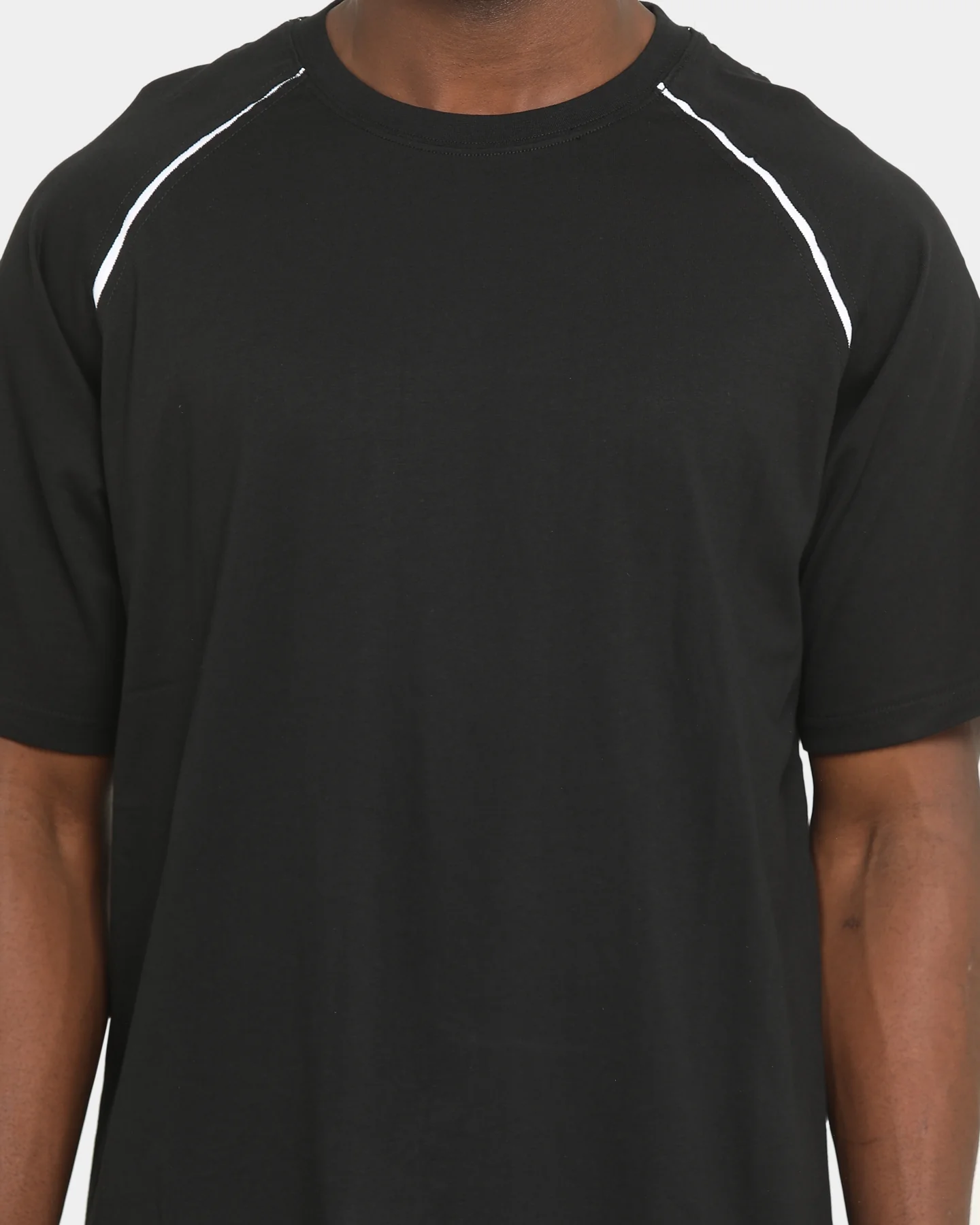 Elevn Clothing Co. Rift Raglan Short Sleeve T-Shirt Black - Image 4