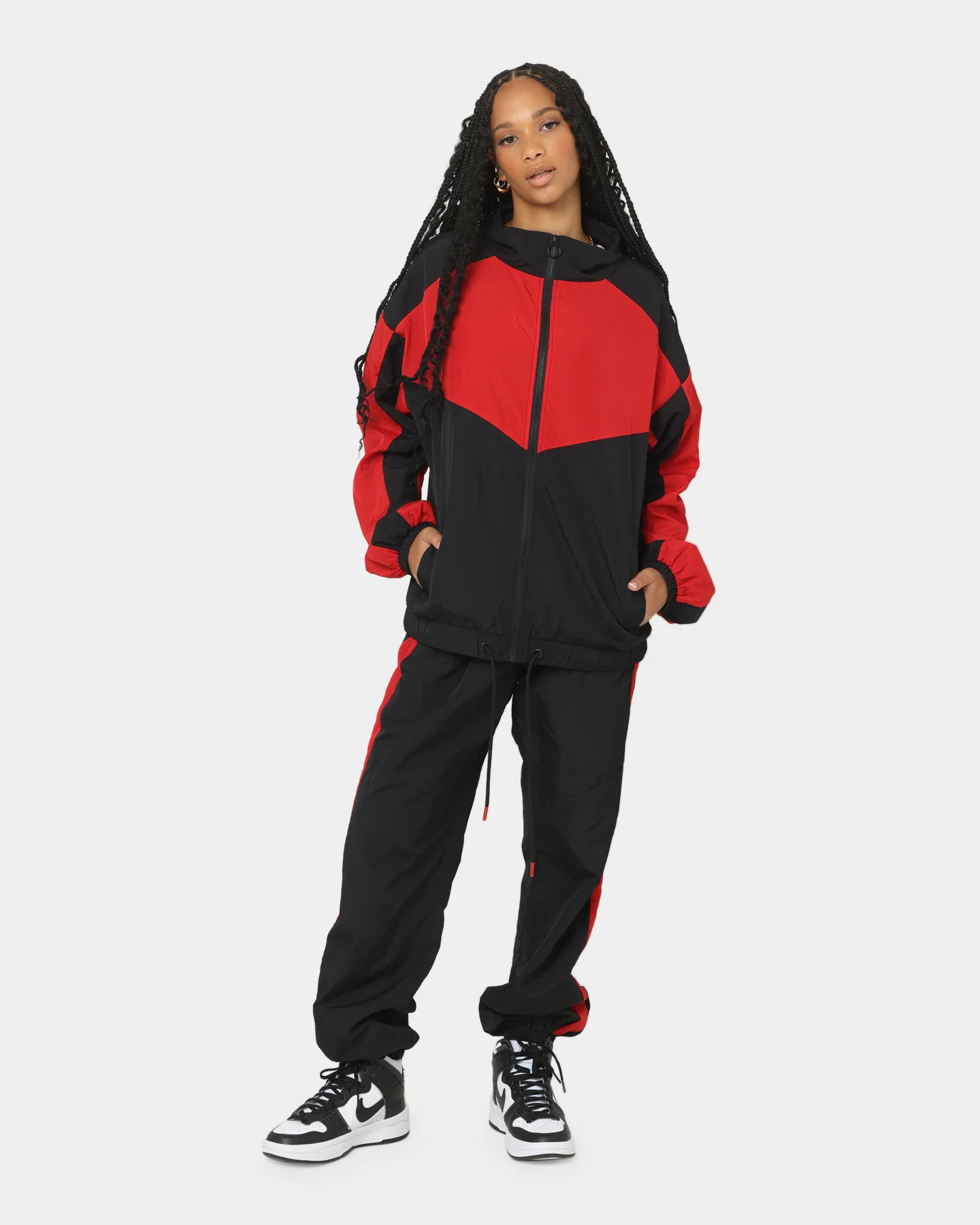 EN ES Women's Track And Field Spray Jacket Red/Black - Image 2