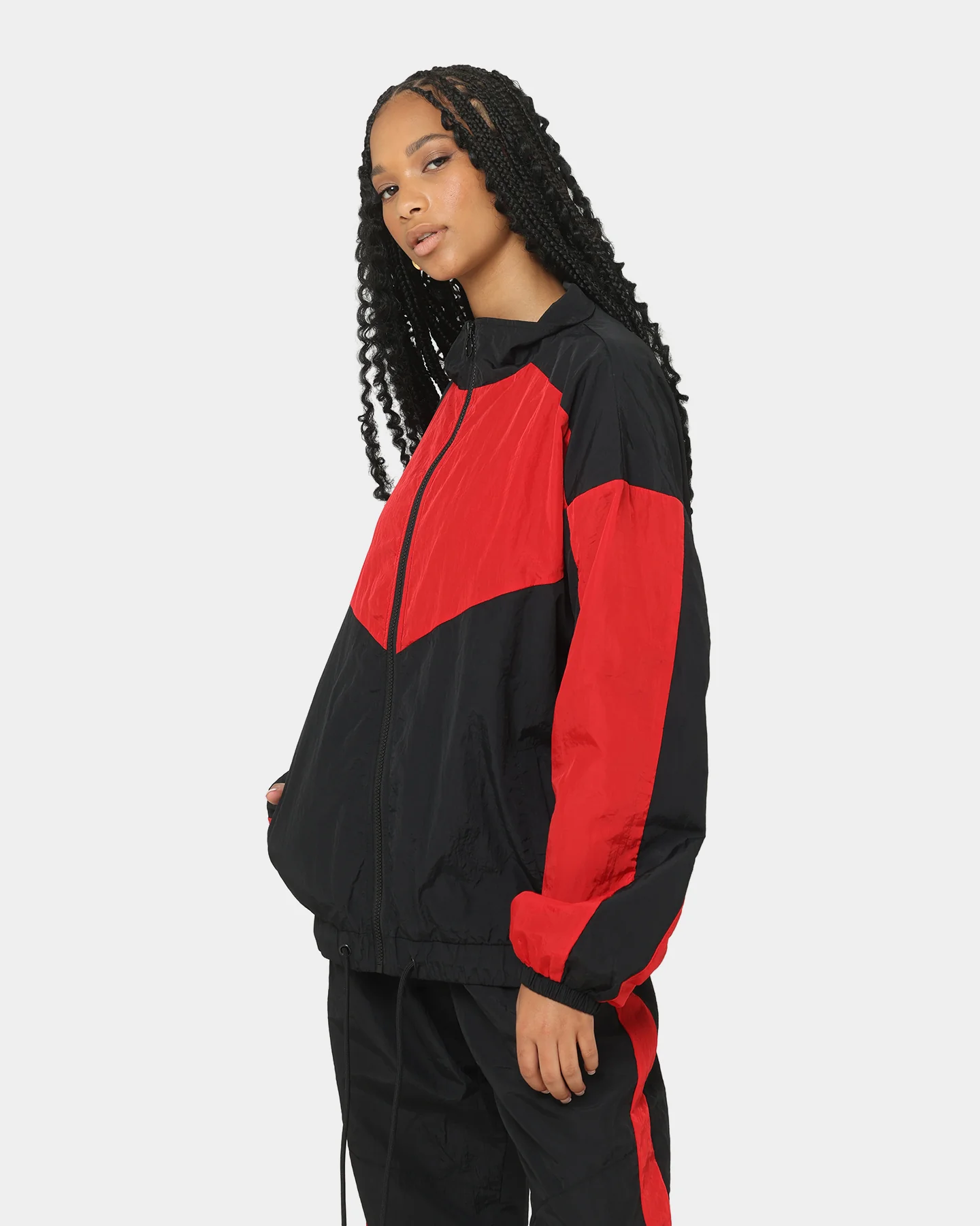 EN ES Women's Track And Field Spray Jacket Red/Black - Image 6