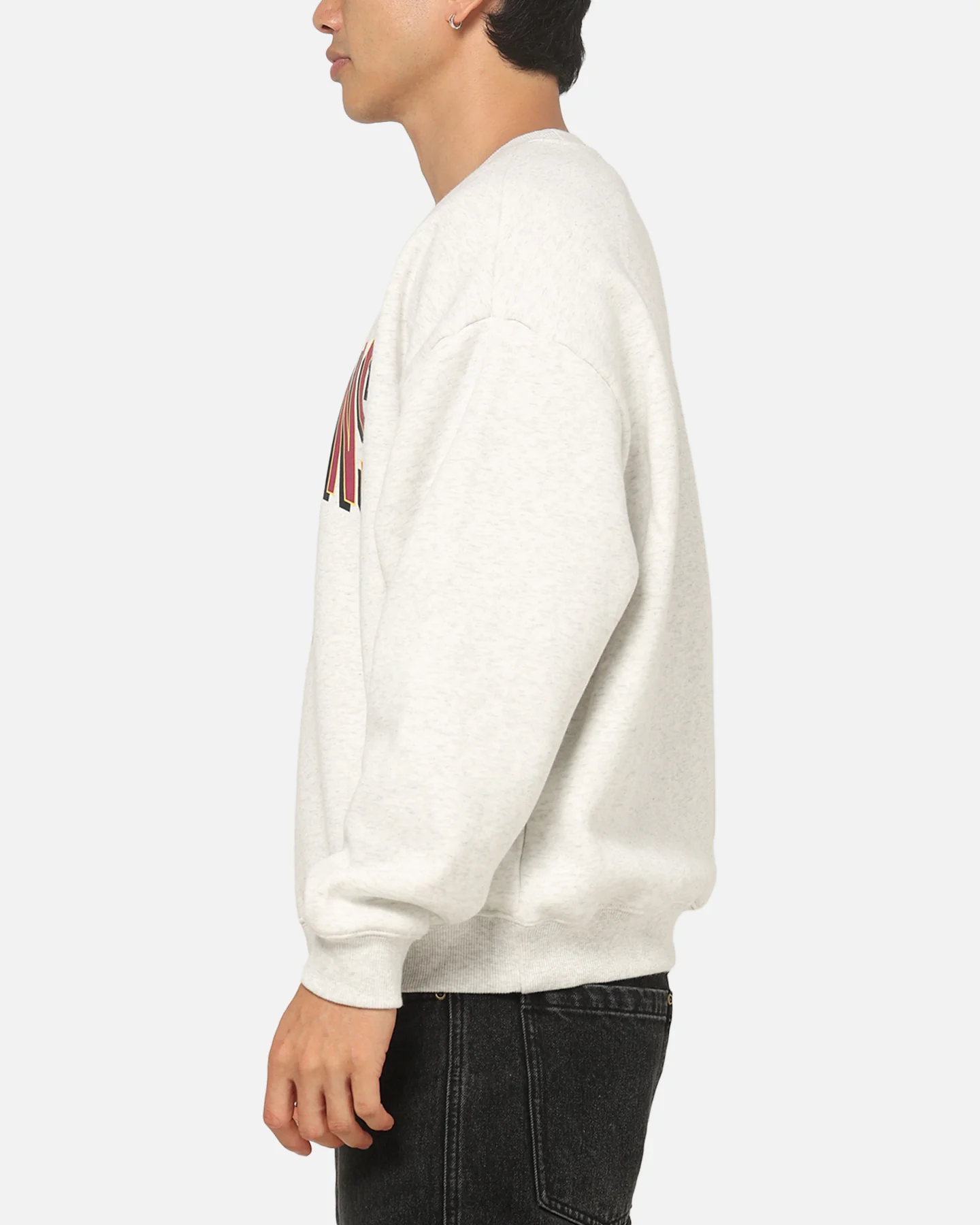 Mitchell & Ness Queensland Maroon Graphic Crewneck Sweater Silver Marle - Image 5