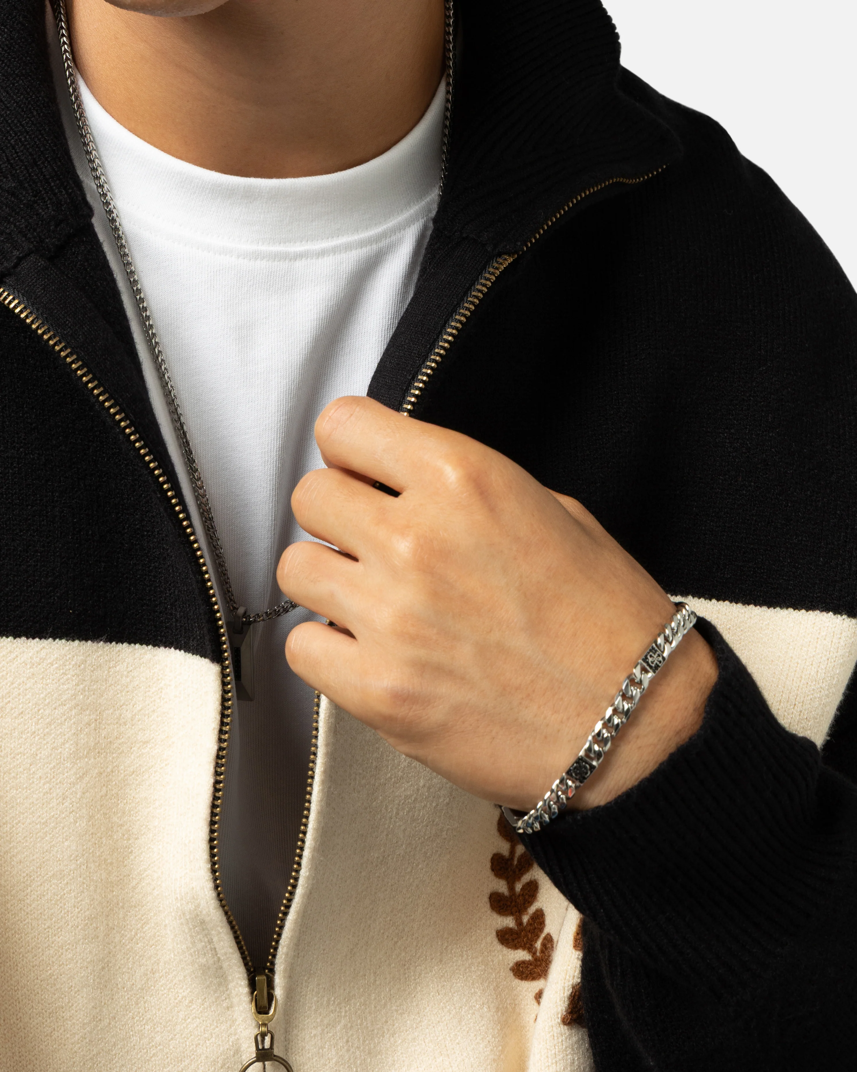 Guess Mainline 4G Curb Chain Pave Bracelet Silver - Image 2