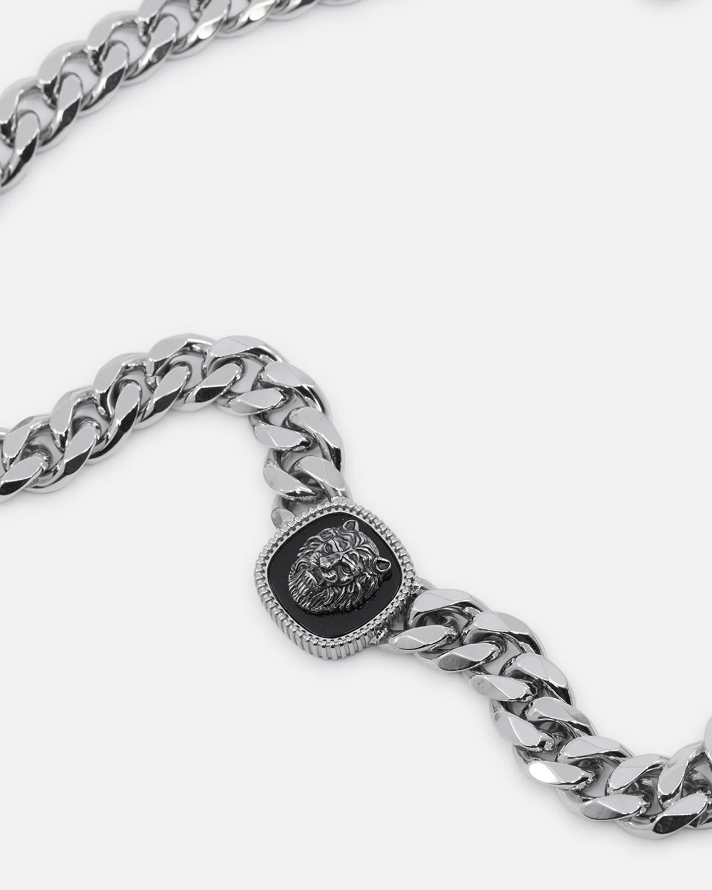 Guess Mainline Lion King Necklace 21" Silver - Image 3