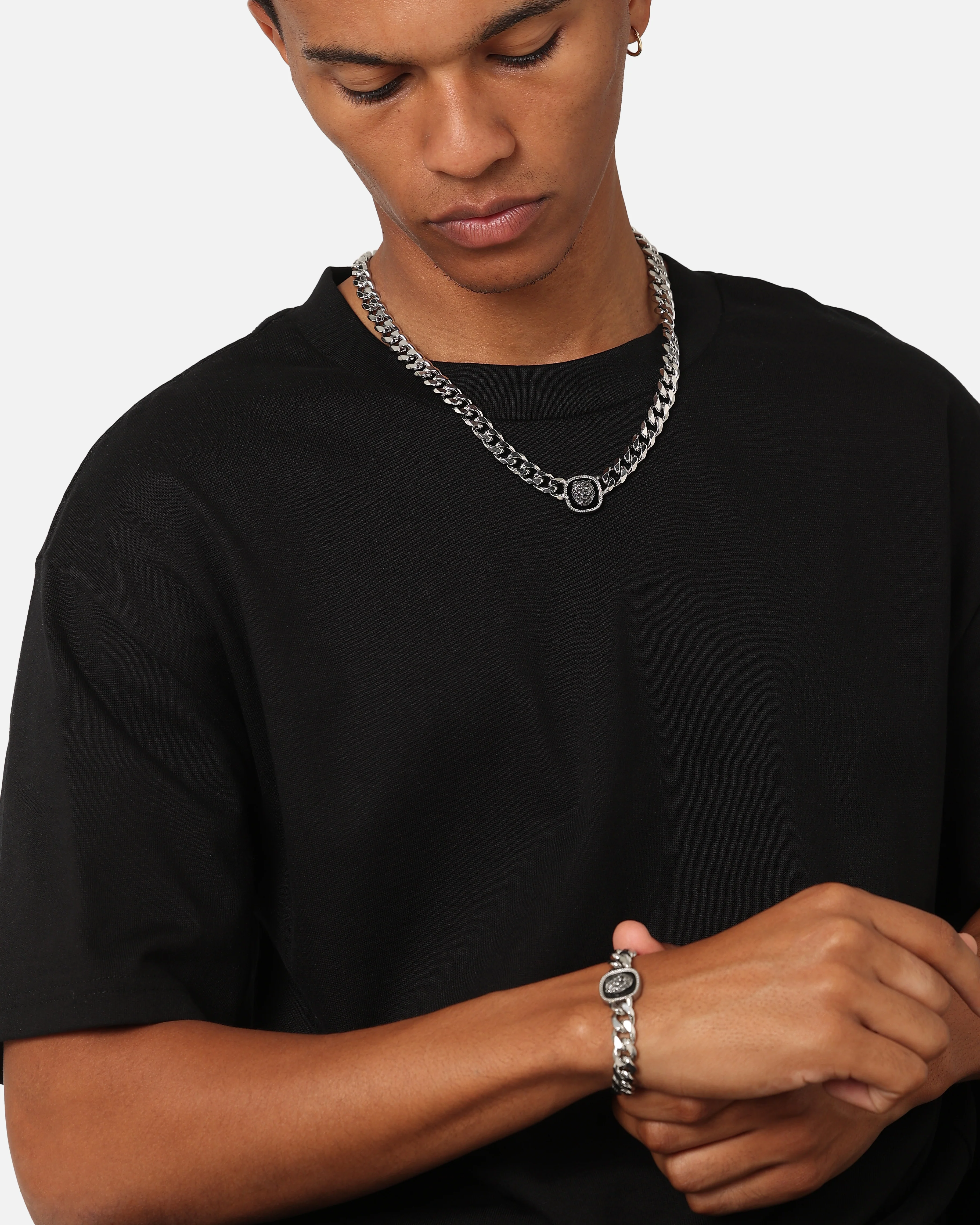 Guess Mainline Lion King Necklace 21" Silver - Image 4