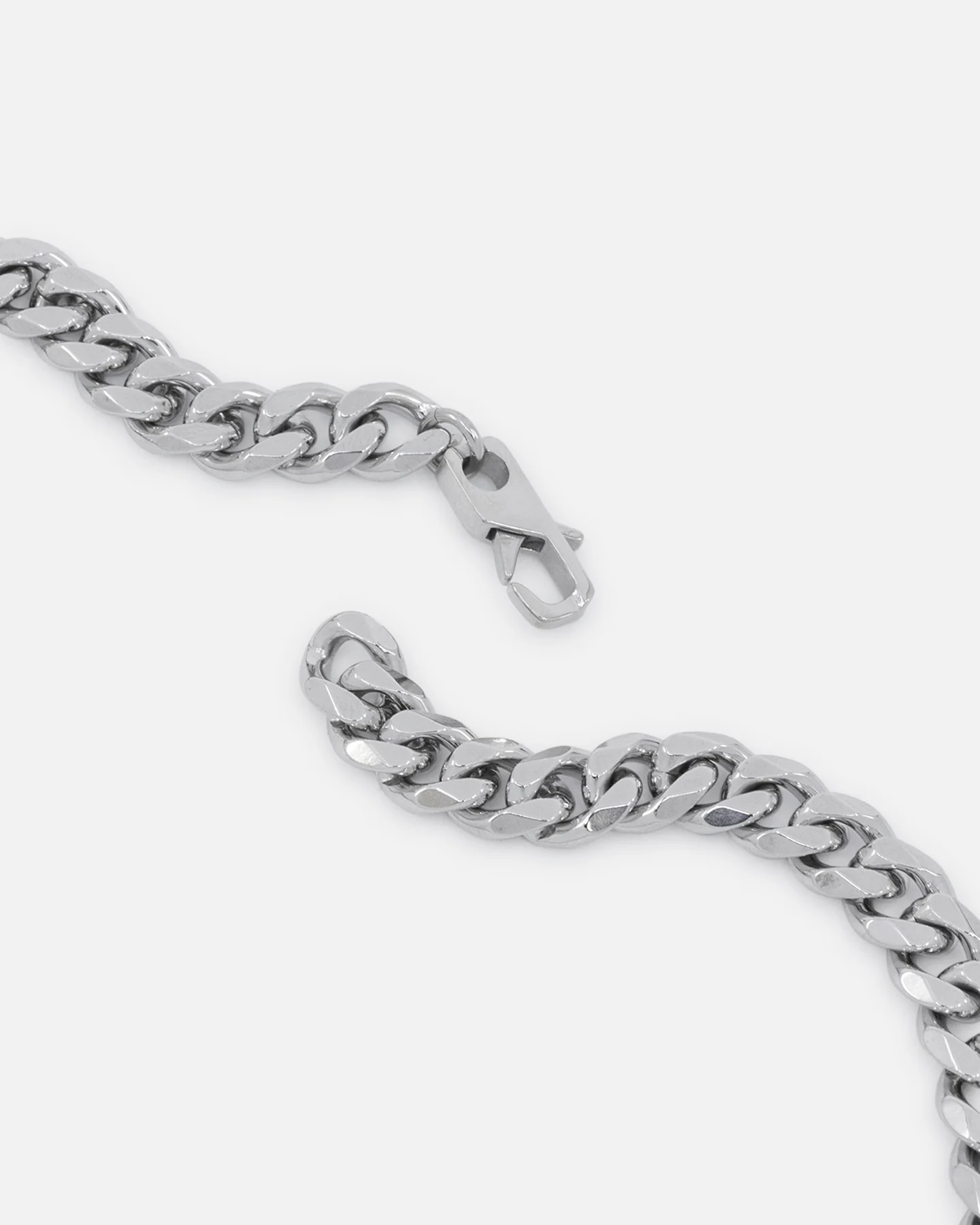 Guess Mainline Lion King Necklace 21" Silver - Image 6