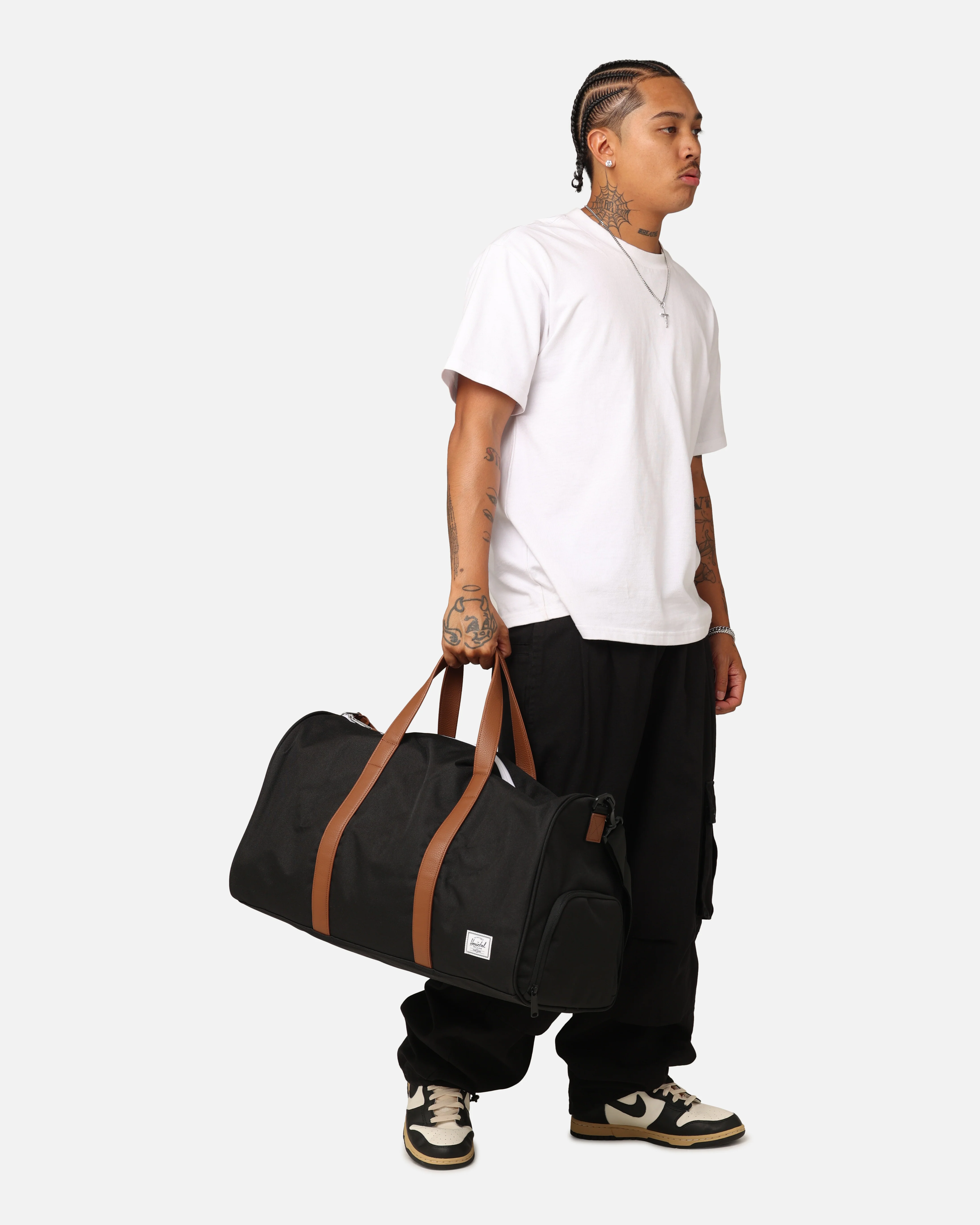Herschel Bag Co Novel Duffle Bag Black - Image 4