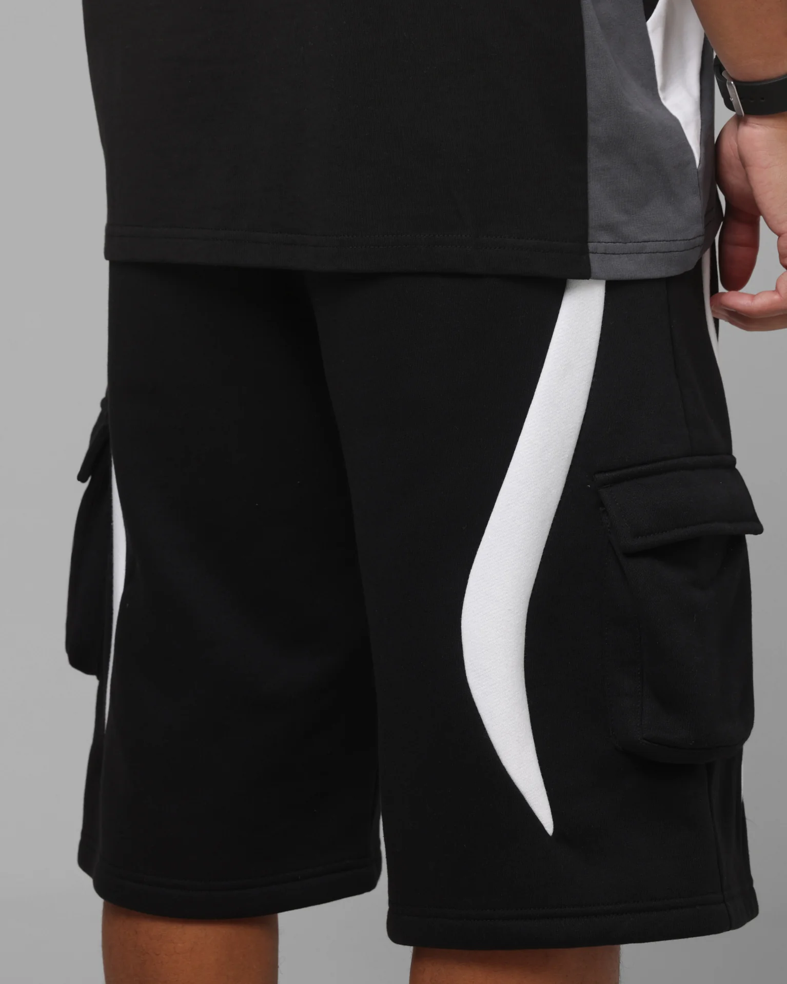 Loiter Hybrid Tek Cargo Shorts Black - Image 4