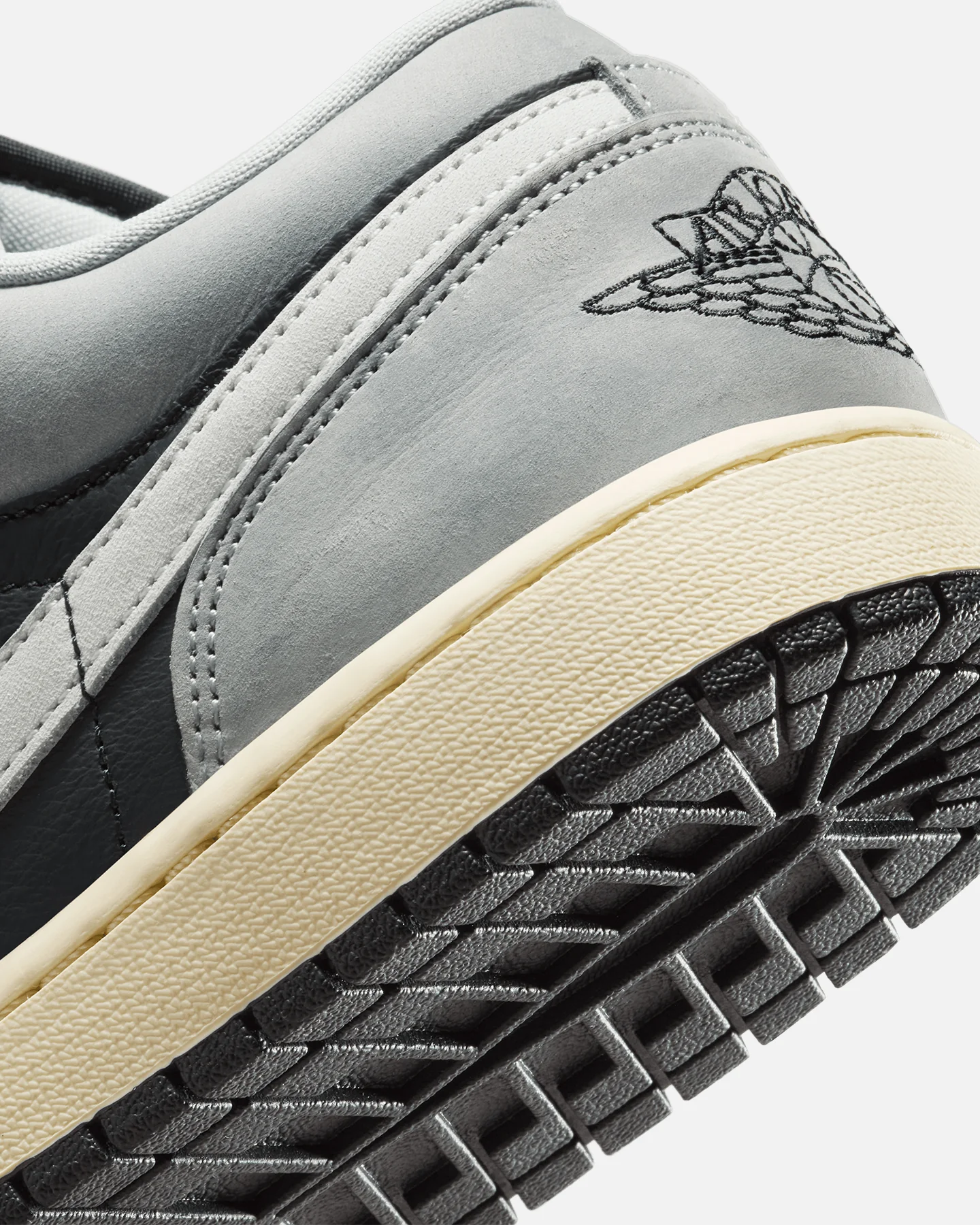 Jordan Air Jordan 1 Low SE "Smoke Grey" Lt Smoke Grey/Black-Sail - Image 8