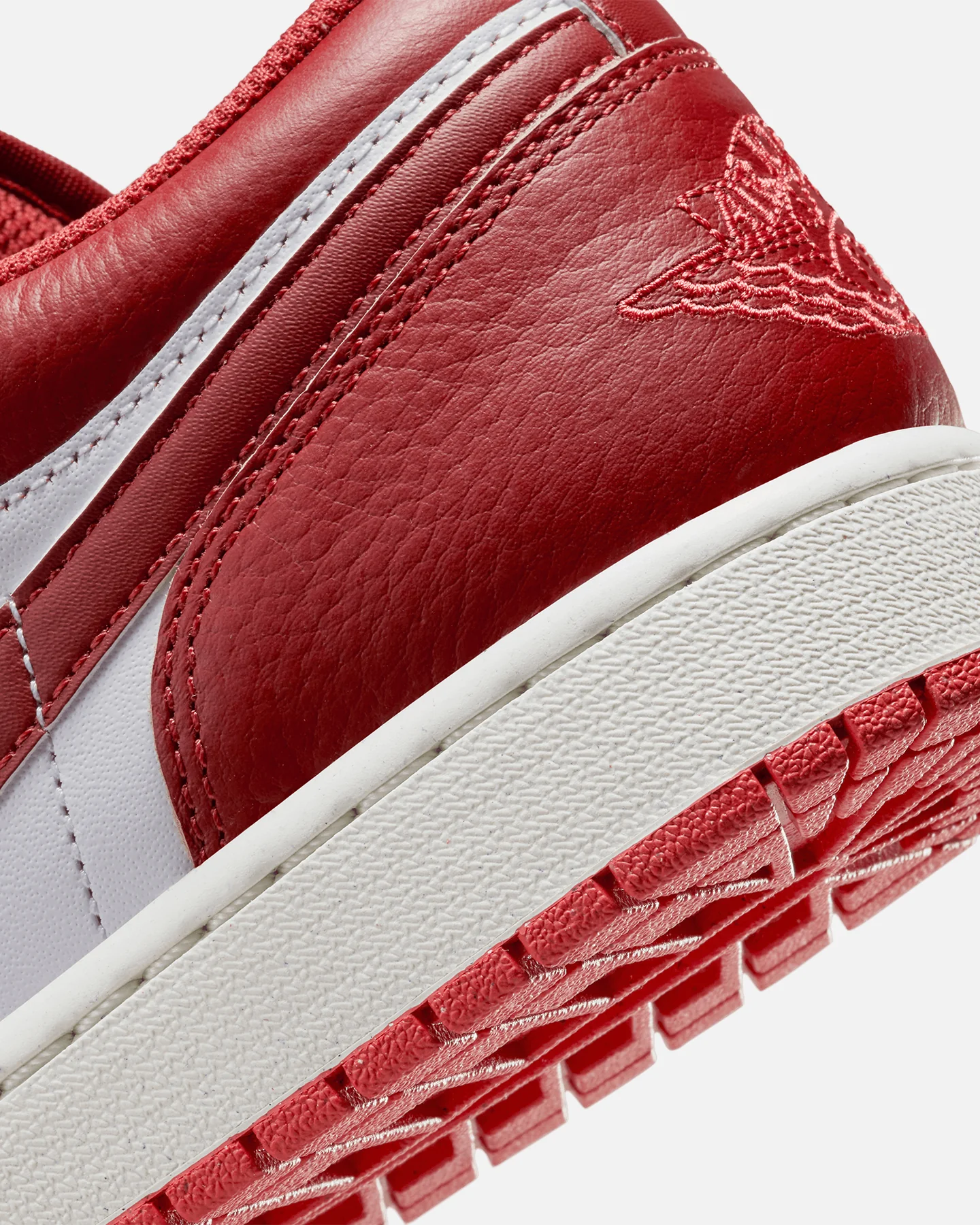 Jordan Air Jordan 1 Low SE White/Dune Red - Image 8