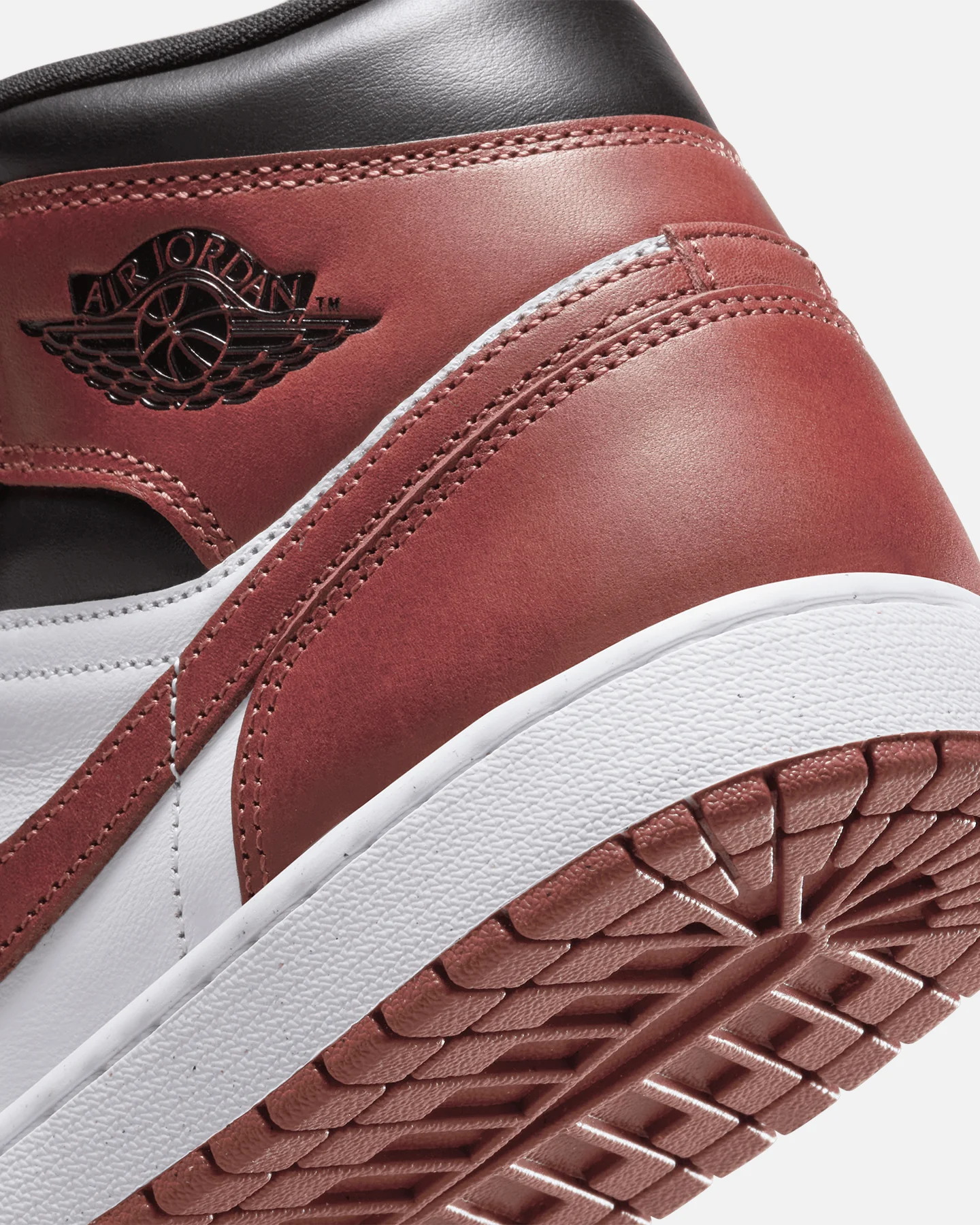 Jordan Air Jordan 1 Mid SE "Dark Pony" White/Dark Pony-Black - Image 8
