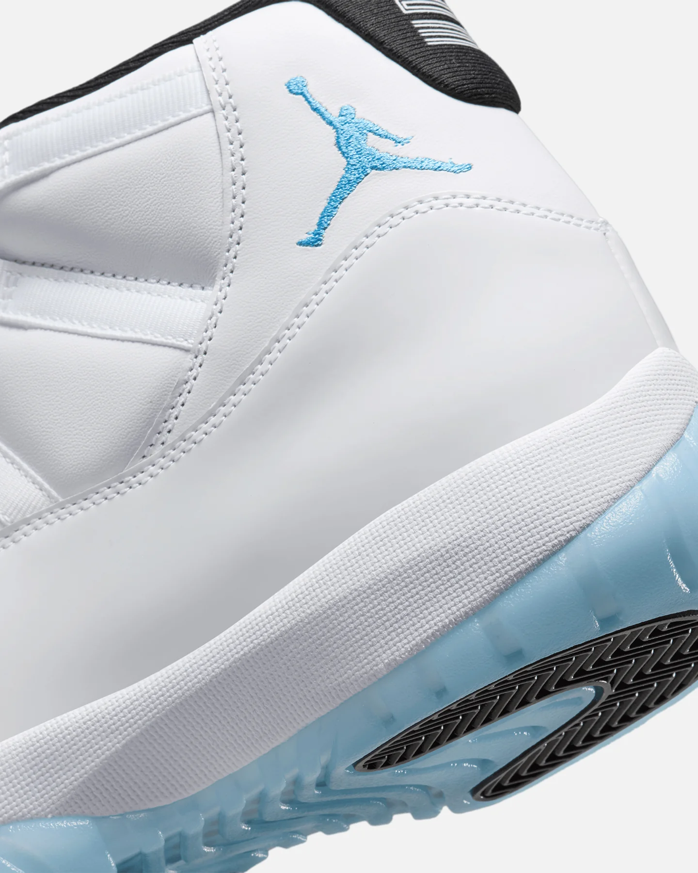 Jordan Air Jordan 11 Retro "Columbia" White/Blue - Image 8