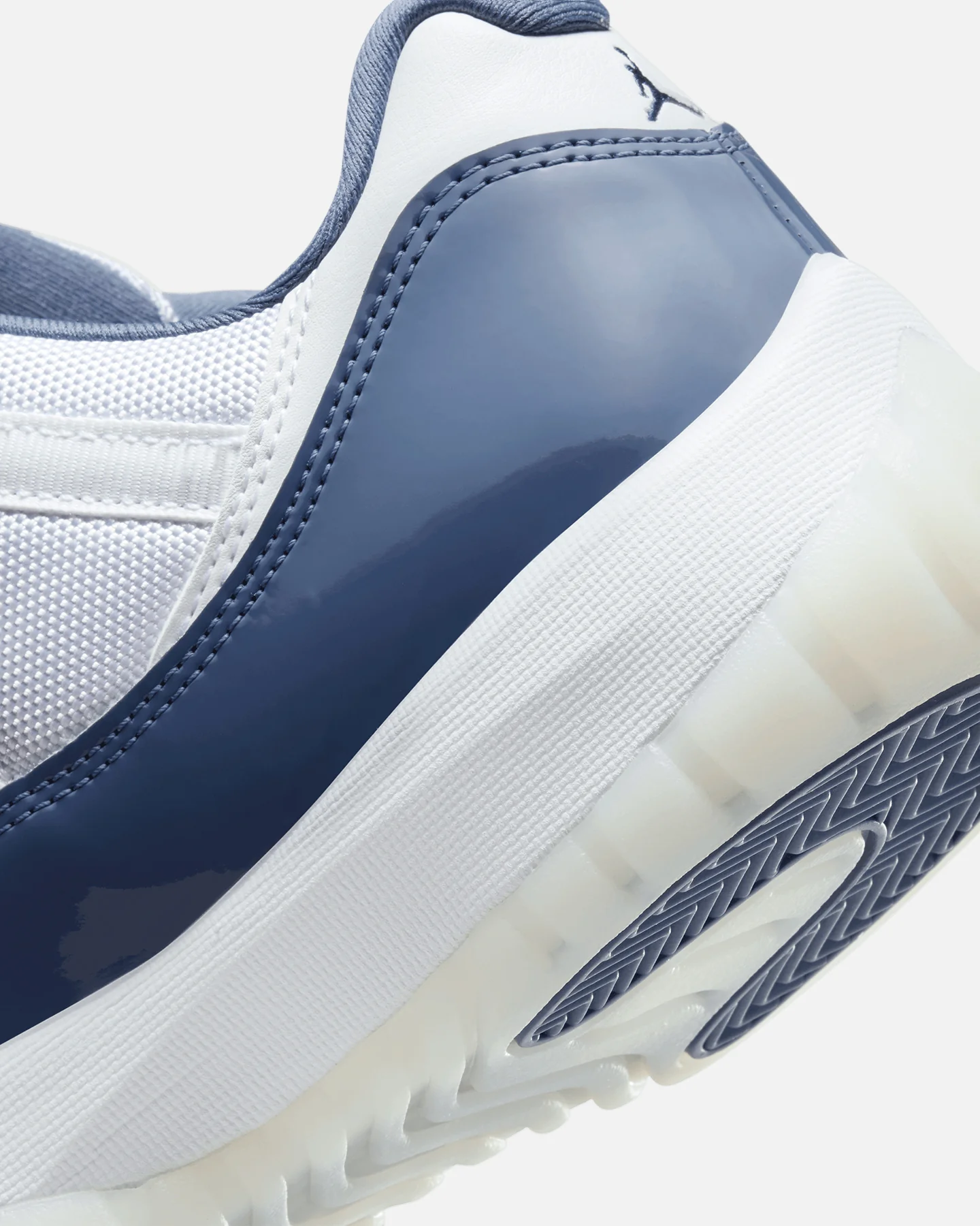 Jordan Air Jordan 11 Retro Low "Diffused Blue" White/Midnight - Image 8